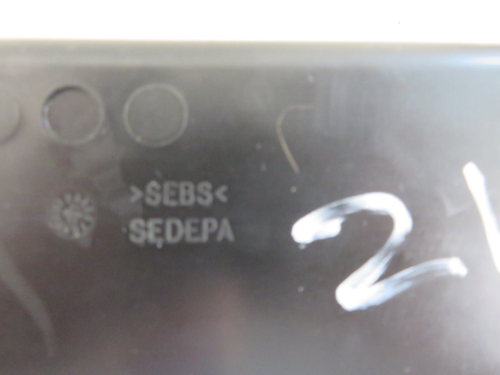 PEUGEOT 4007 GLOVEBOX RUBBER INSERT 2007-2012 1603-21