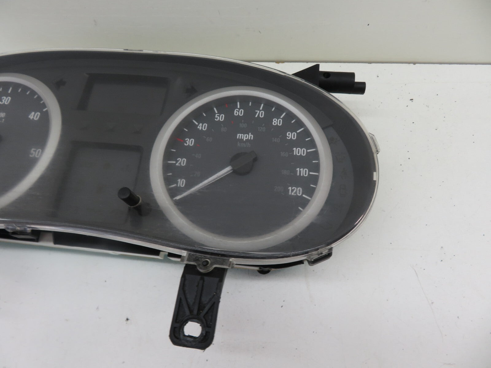 VAUXHALL VIVARO INSTRUMENT SPEEDO CLUSTER 8200279057 2007-2014 1138-8