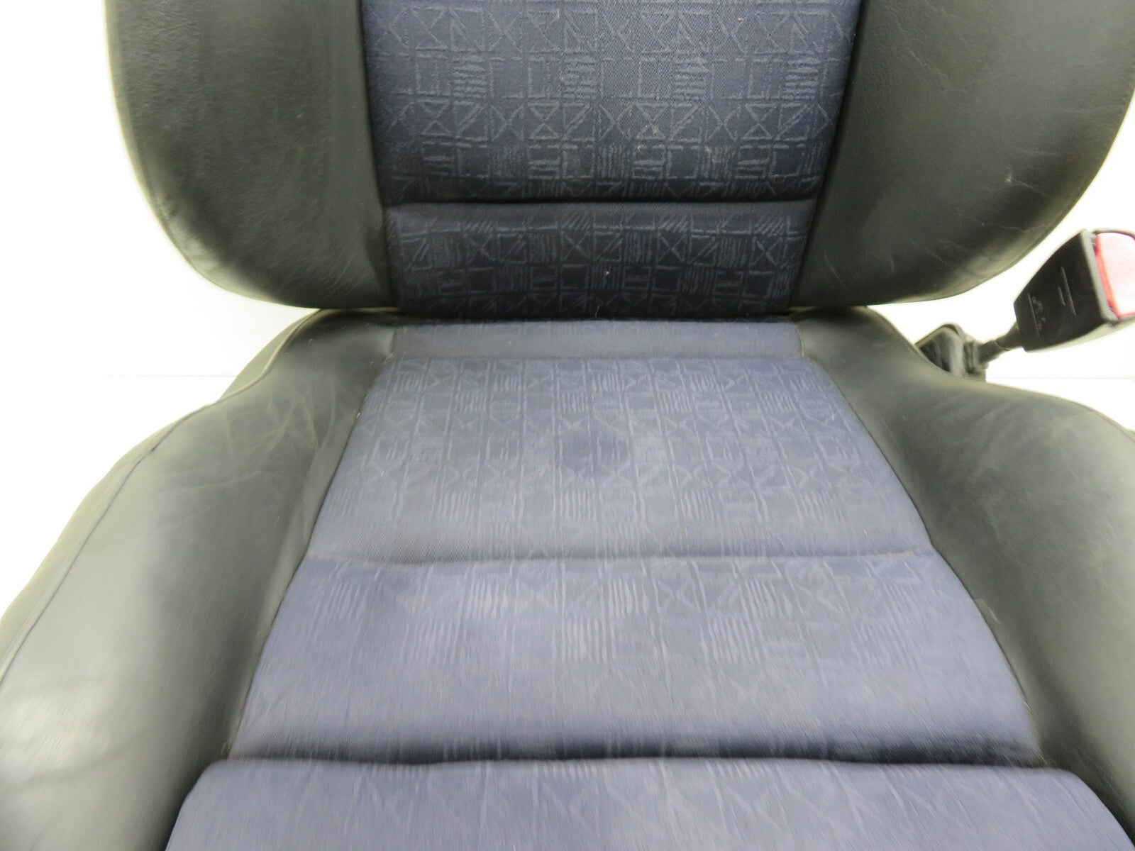 BMW E36 CONVERTIBLE COUPE OS DRIVER HALF LEATHER SEAT (SEE PHOTOS) 1990-1998