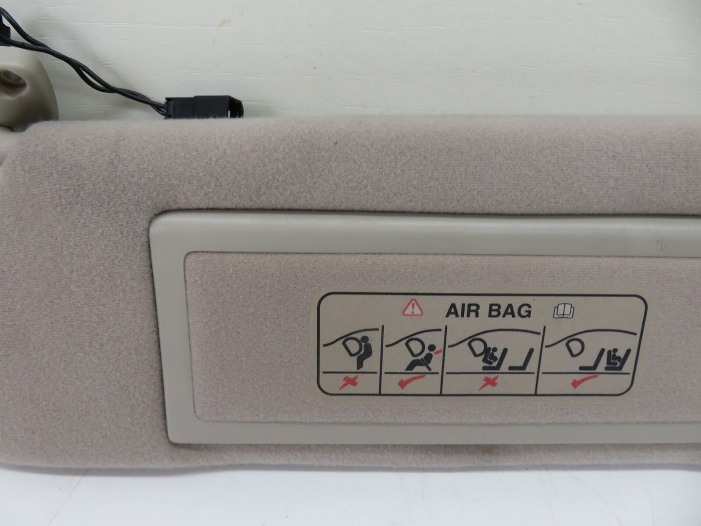 JAGUAR XJR NS PASSENGER SUN VISOR 1994-2001 1800-1