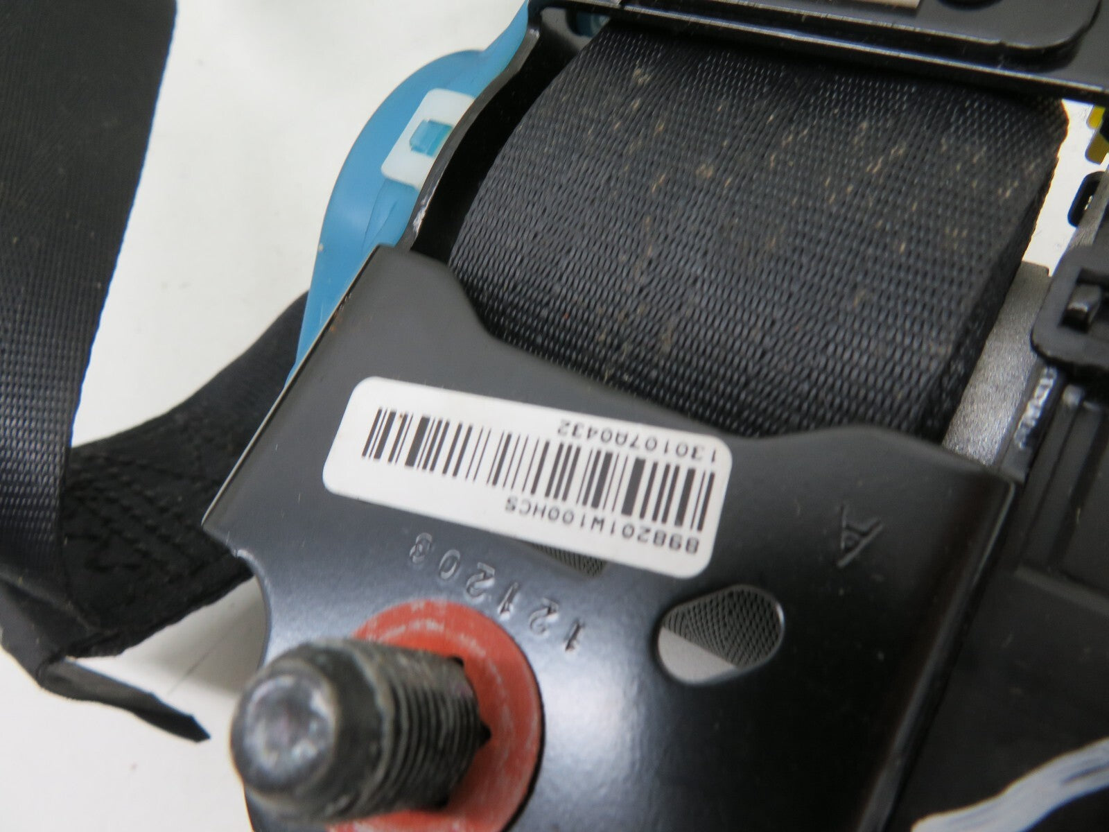 KIA RIO RH OSR REAR SEAT BELT 89820-1W100 2011-2014 #1246-7