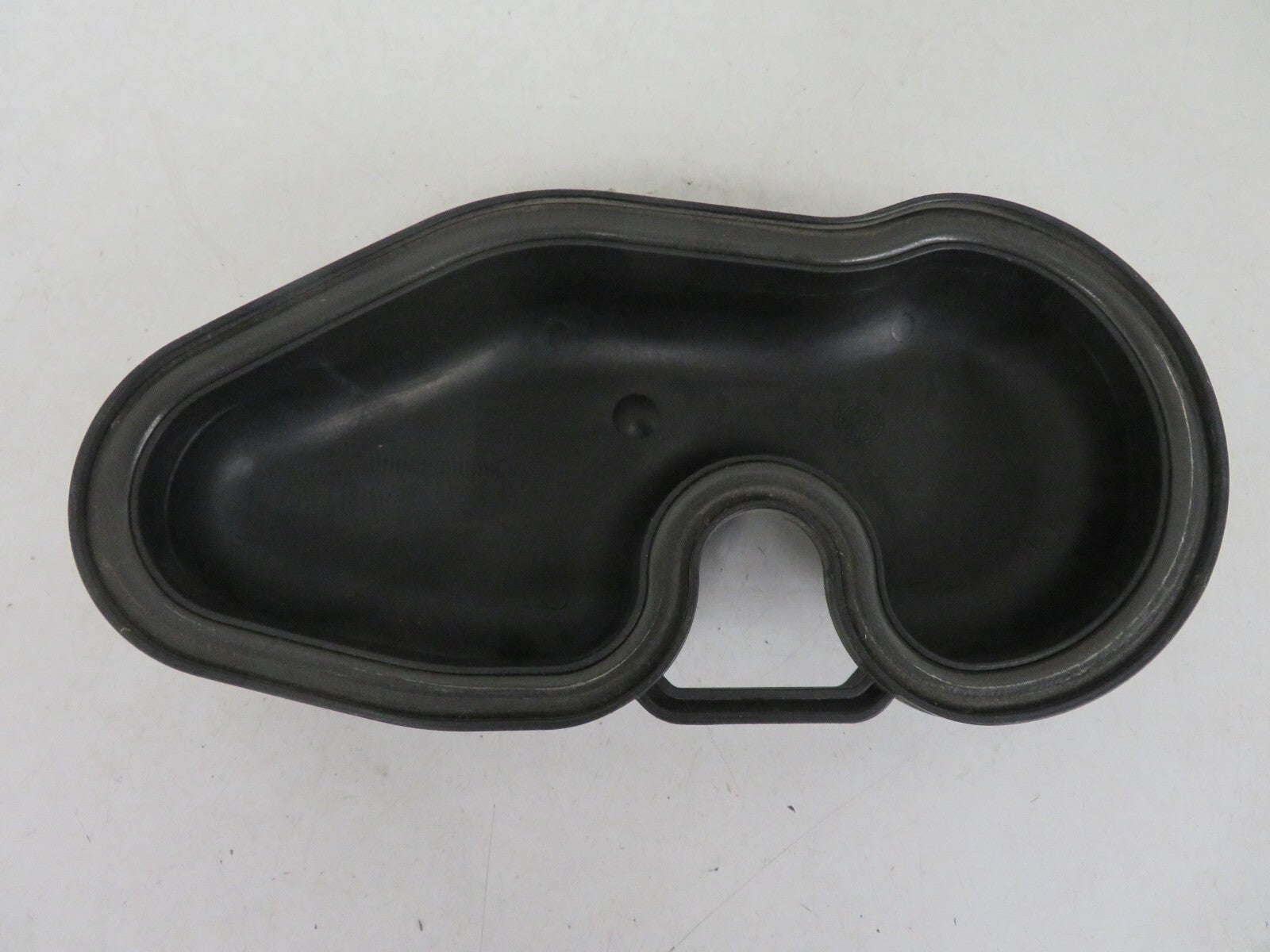 FORD PUMA NS HEADLIGHT BULB COVER 1305239099 1997-2002 1350-8