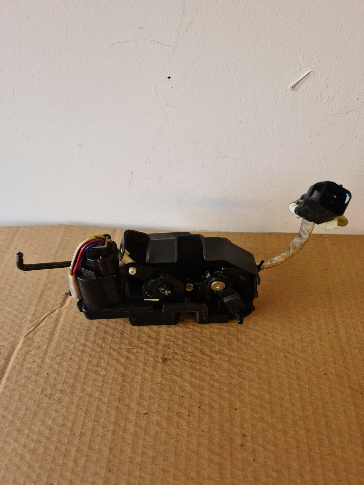 HYUNDAI GETZ NSR DOOR LOCK CATCH 2002-2005 A30