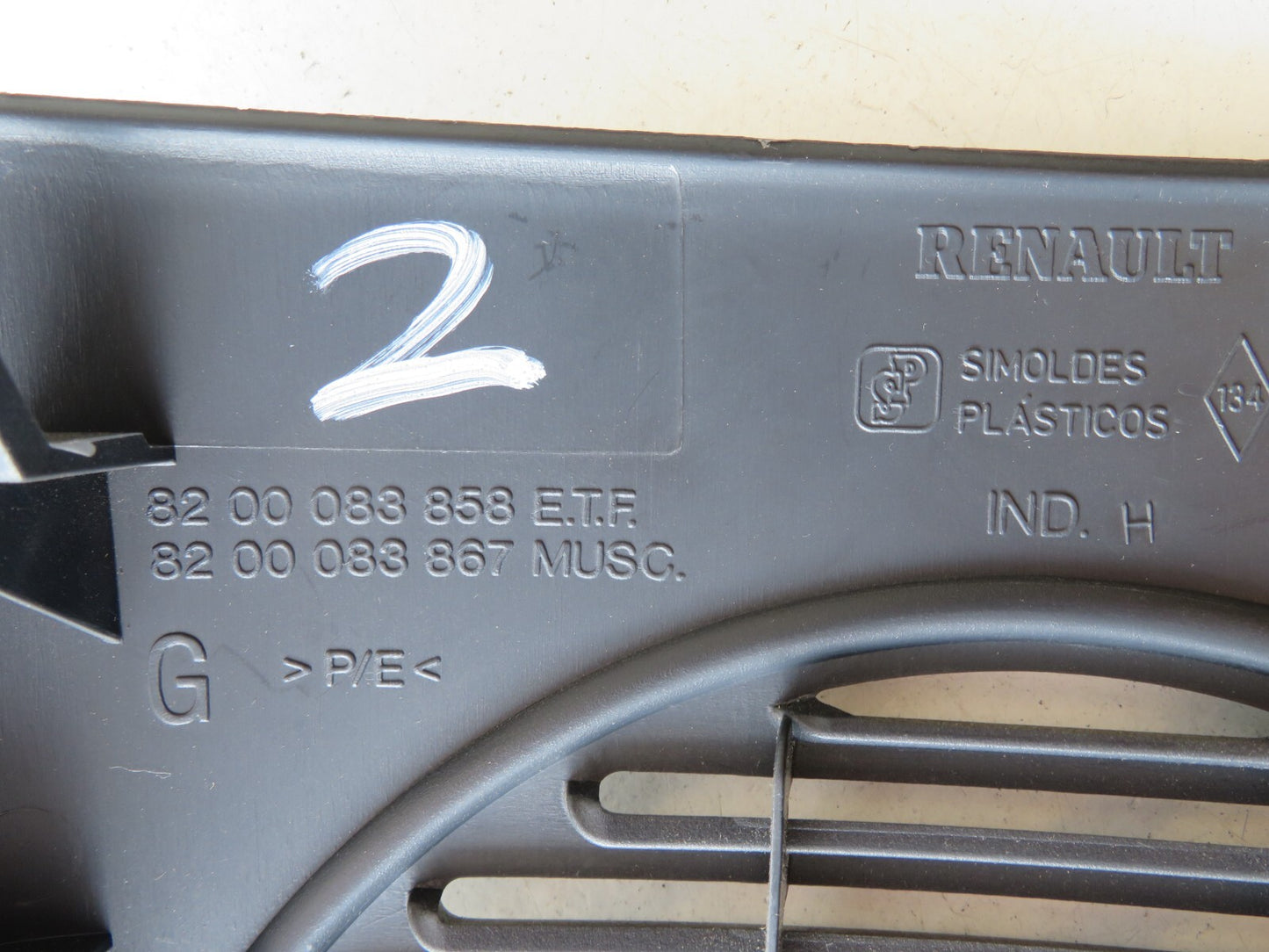 RENAULT CLIO MK2 FRONT NS SPEAKER COVER 8200083858 1998-2006 AMS1700-2