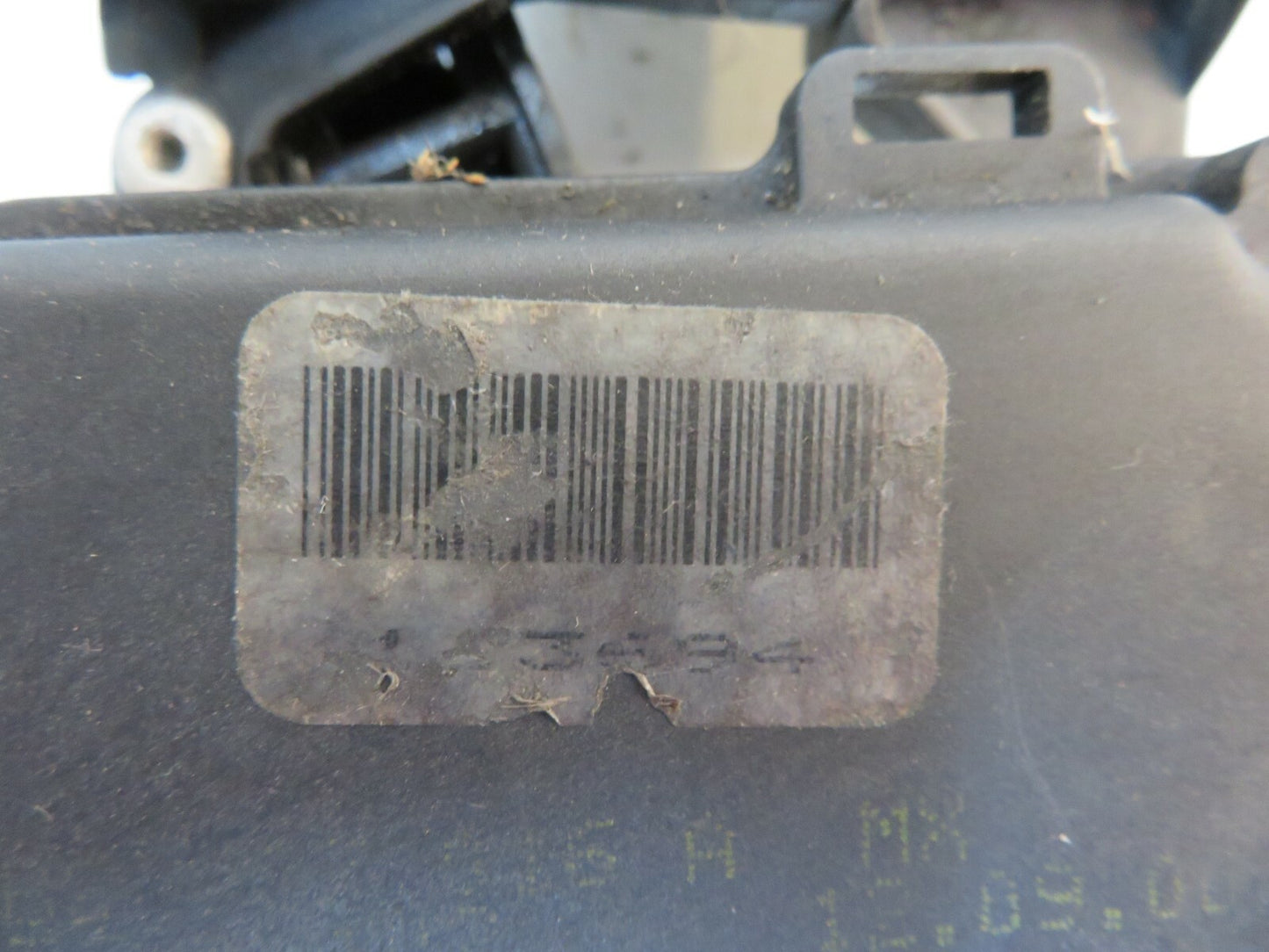 VOLKSWAGEN VW BEETLE OS DRIVER DOOR LOCK CATCH 1998-2006 01