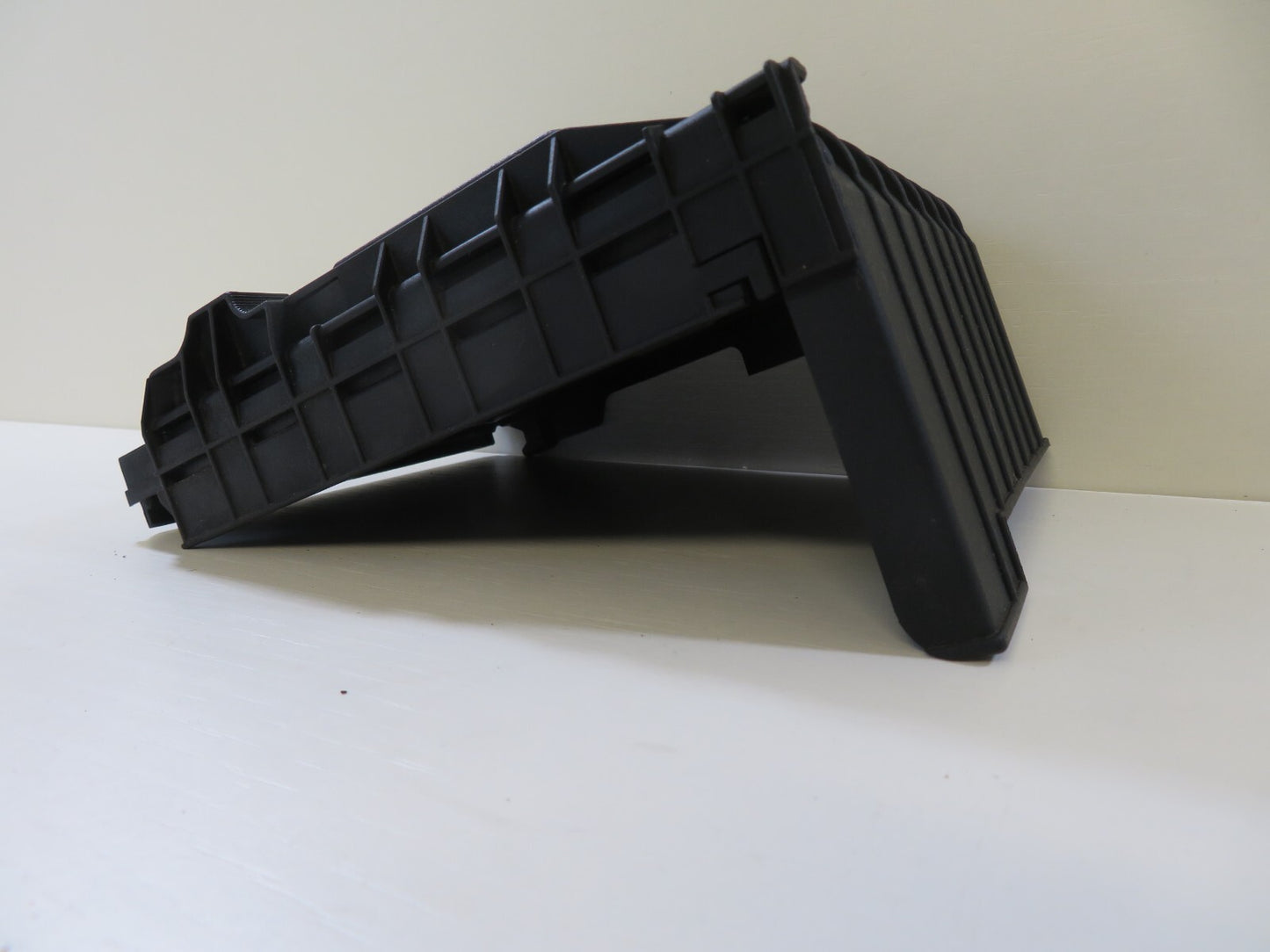 VOLKSWAGEN VW TOURAN ENGINE BAY FUSE BOX COVER 1K0937132 2003-2009 1701-26