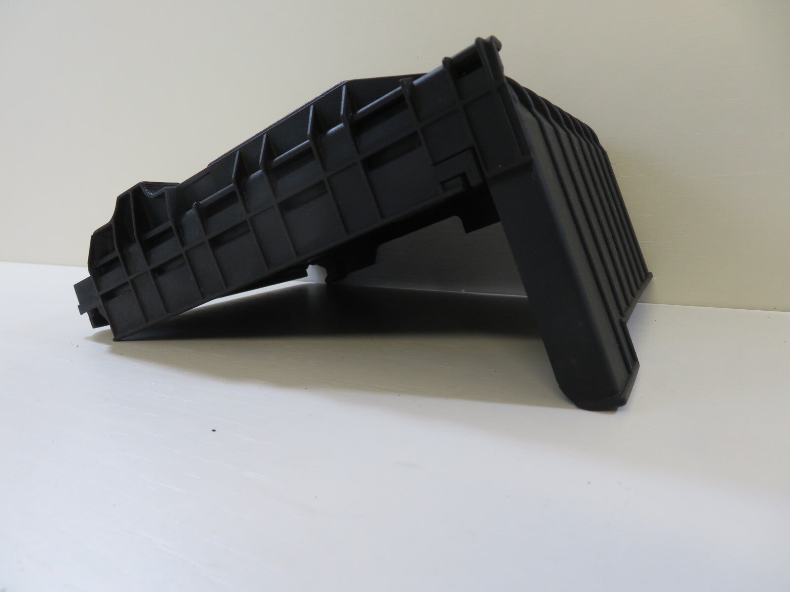 VOLKSWAGEN VW TOURAN ENGINE BAY FUSE BOX COVER 1K0937132 2003-2009 1701-26