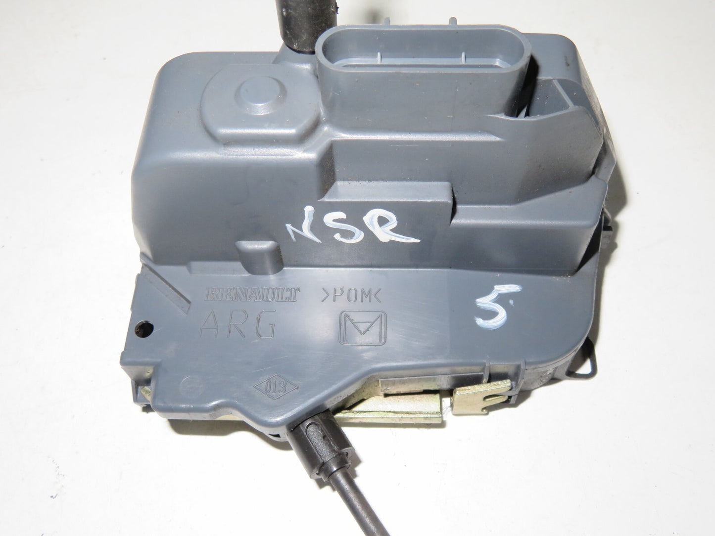 RENAULT LAGUNA ESTATE NSR DOOR LOCK CATCH 2001-2005 AMS1433-5