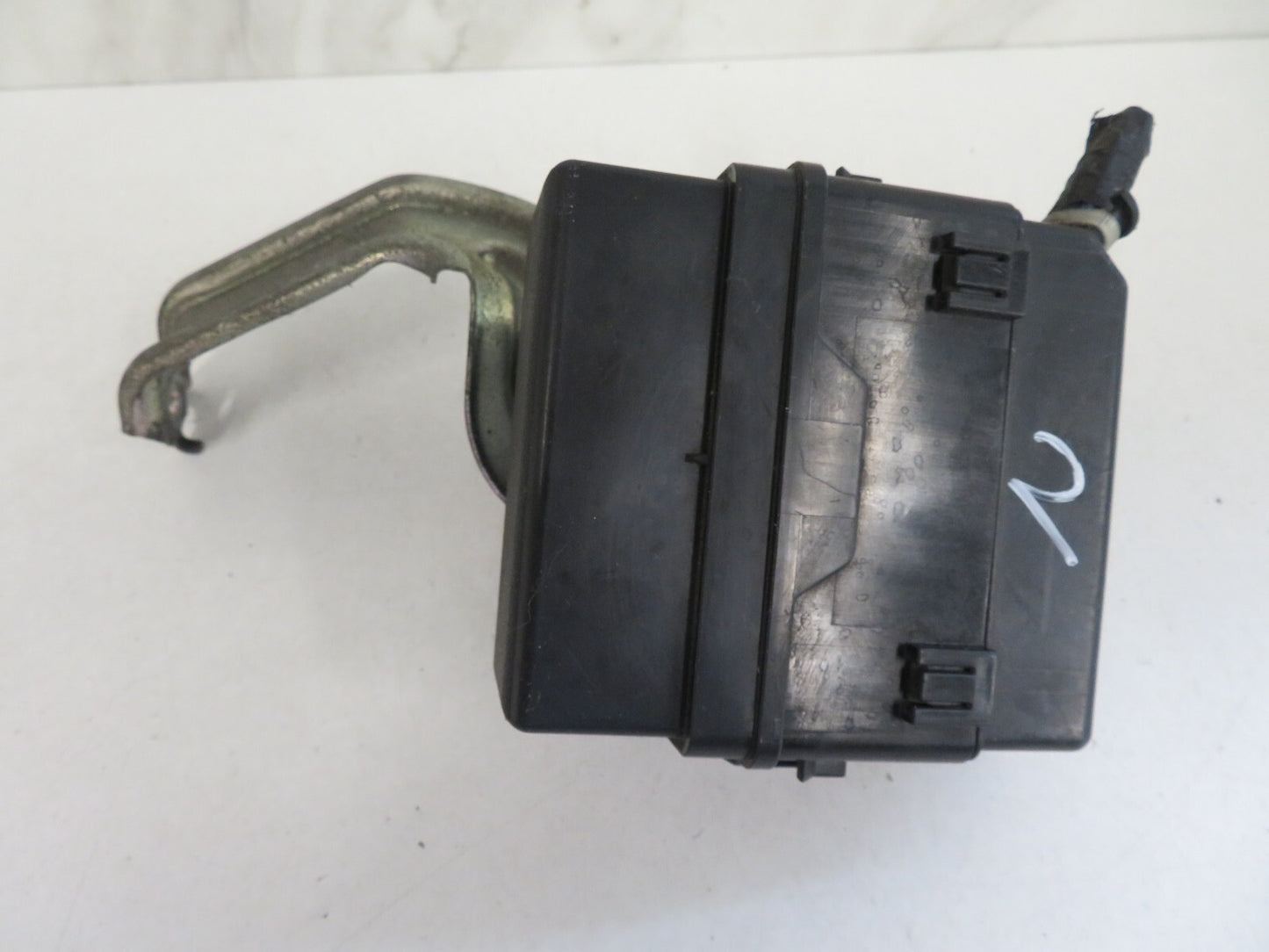 PEUGEOT 4007 ENGINE BAY RELAY BOX 2007-2012 AM1452-3