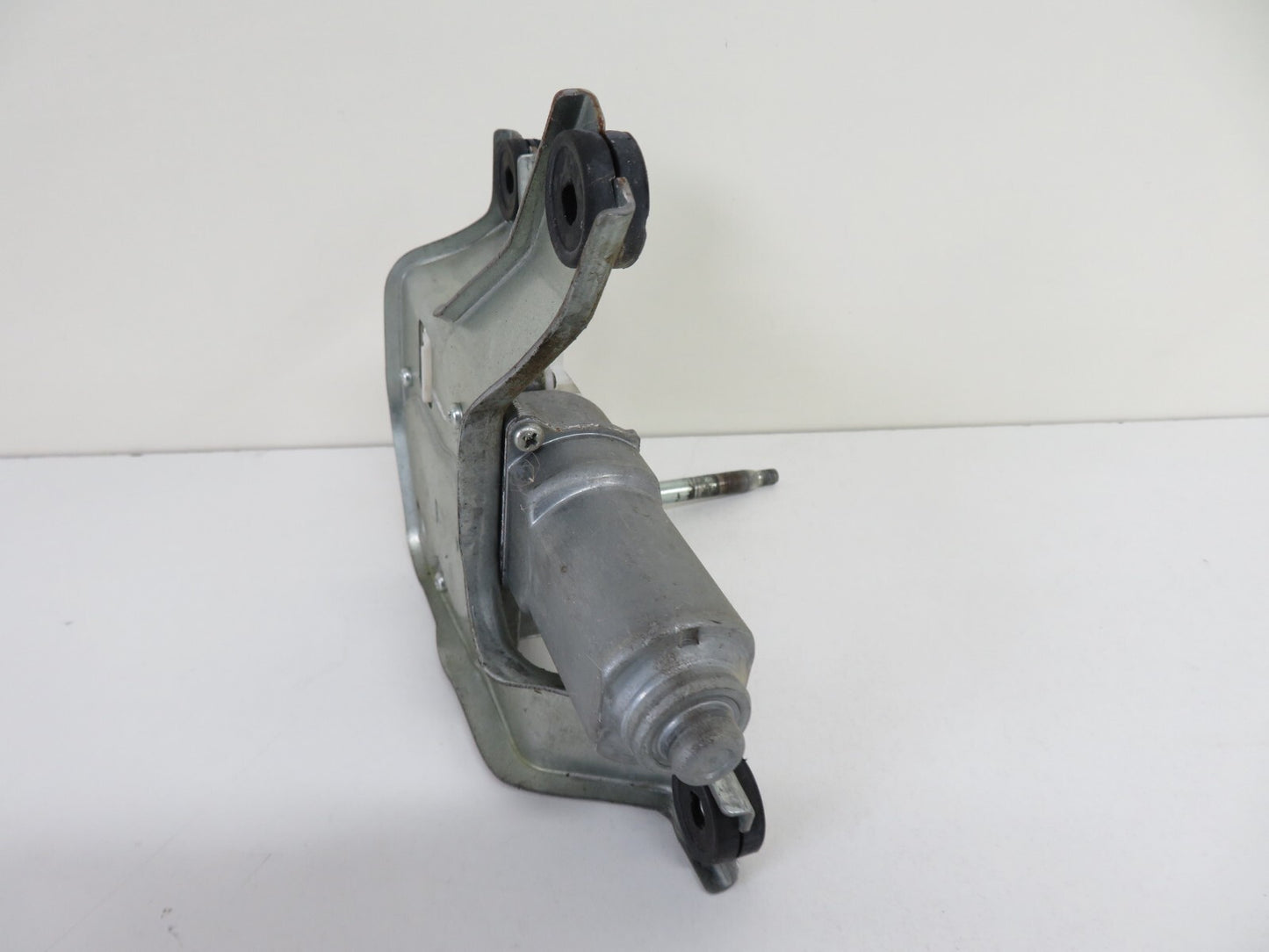 DODGE CALIBER REAR WIPER MOTOR 05116146AD 2007-2012