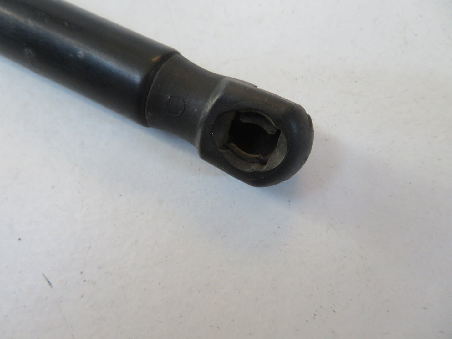 FORD FIESTA MK6 TAILGATE BOOT STRUTS PAIR 2002-2008 MIX1243-22-23