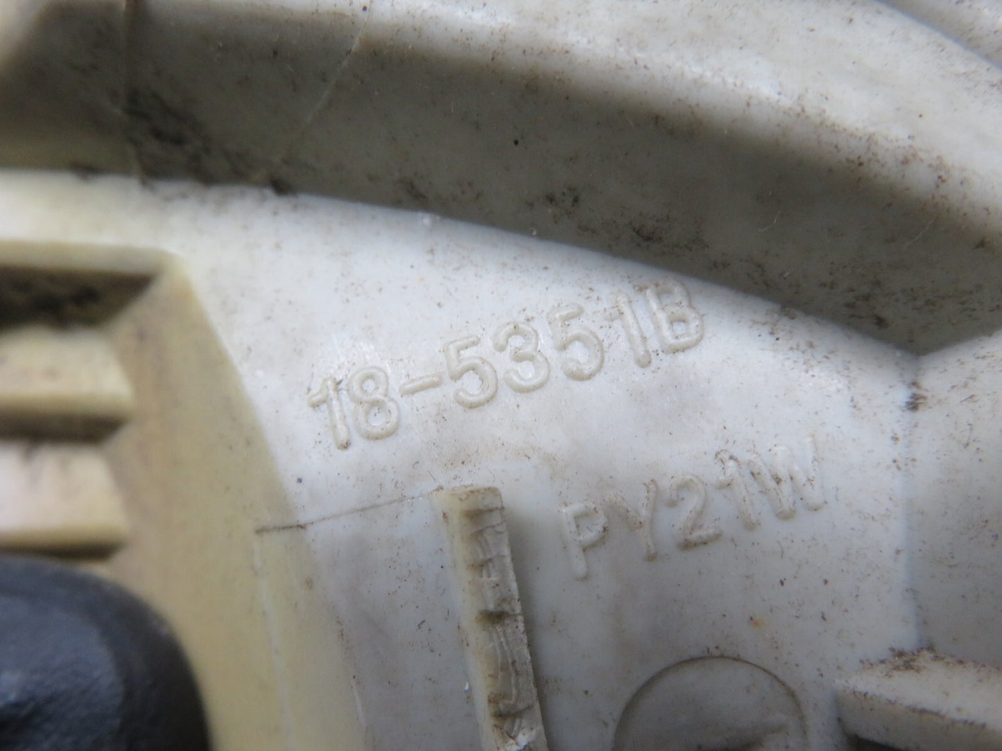 BMW E36 OS DRIVER CLEAR FRONT INDICATOR (SEE PHOTOS) 1991-1998 1756-8