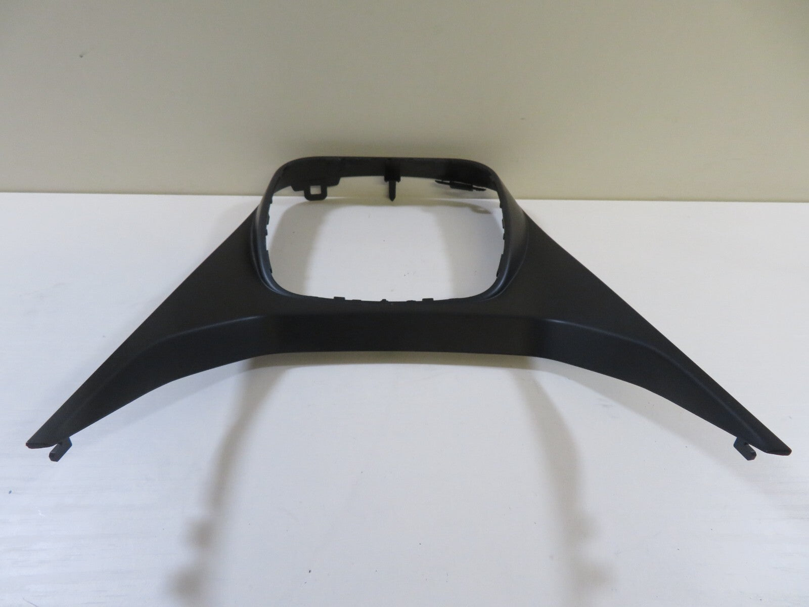 FORD C MAX GEAR STICK SURROUND TRIM AM51-R044H82-ADW 2011-2015 1518-12