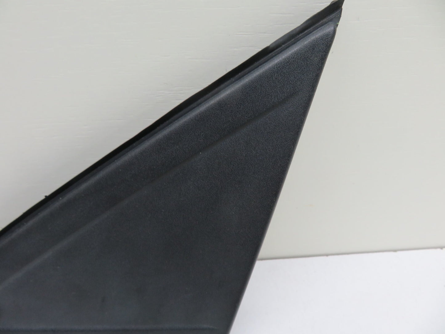 FORD FOCUS MK2 ST225 NS PASSENGER FRONT QUARTER TRIM 2006-2010 1654-4