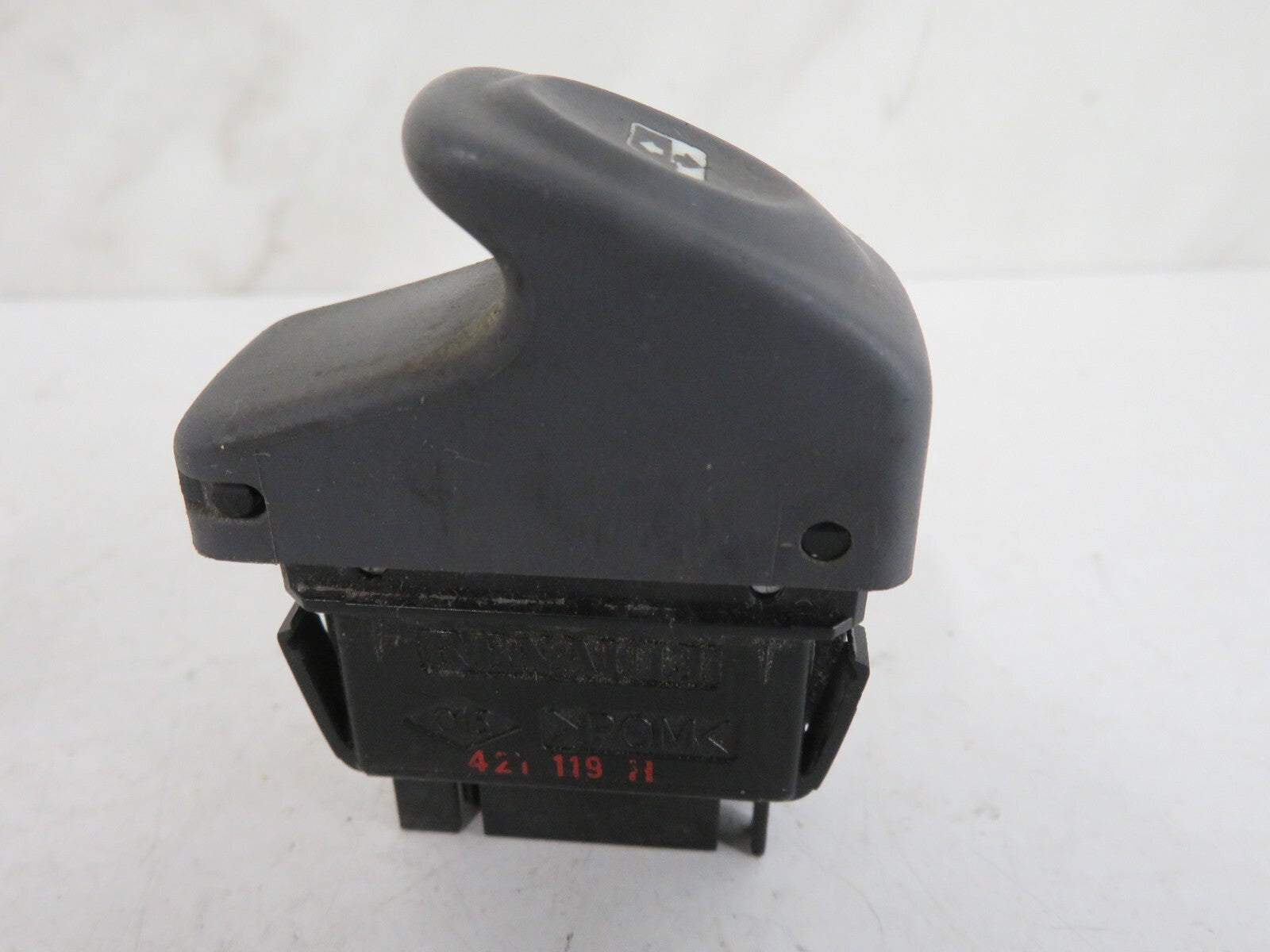 RENAULT CLIO MK2 REAR WINDOW SWITCH 1998-2001 A1652-14