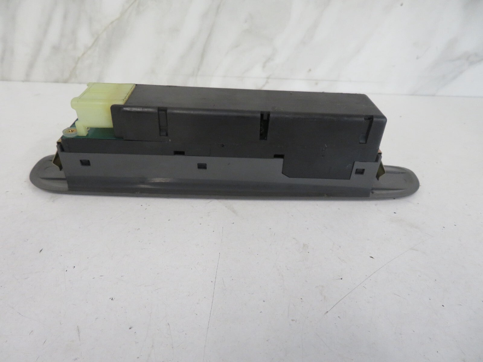 SUZUKI SWIFT GLS OS DRIVER WINDOW SWITCHES 568-0S1D 1988-2002 1411-4