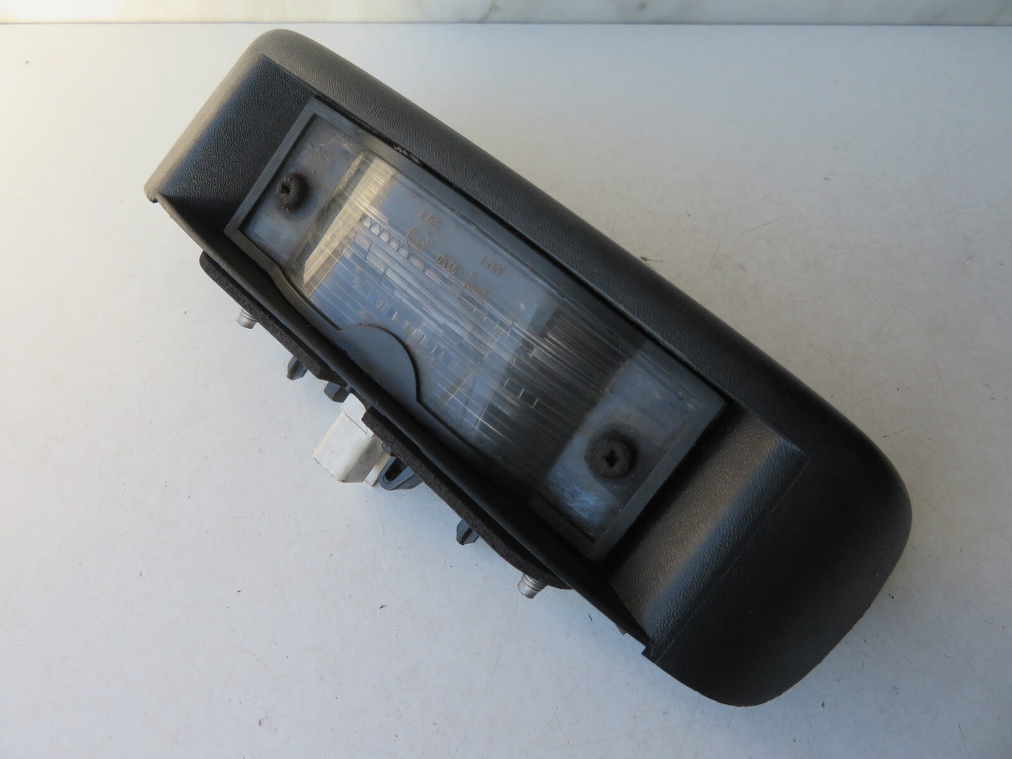 RENAULT TRAFFIC VIVARO REAR NUMBERPLATE LIGHT 8200211477 2001-2014 AS14-2