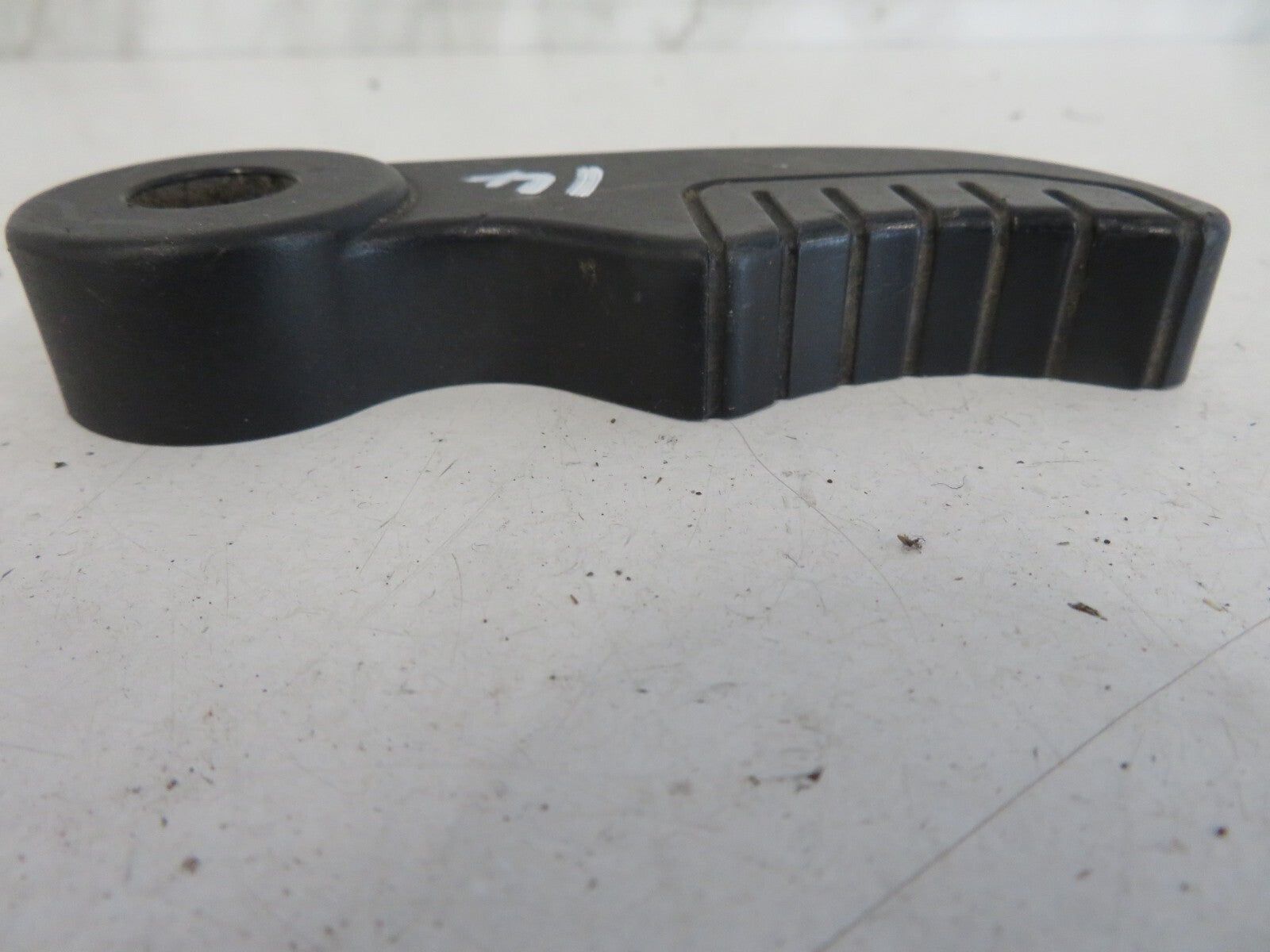 FORD TRANSIT CONNECT REAR DOOR HANDLE LEVER 2002-2006 1501-14