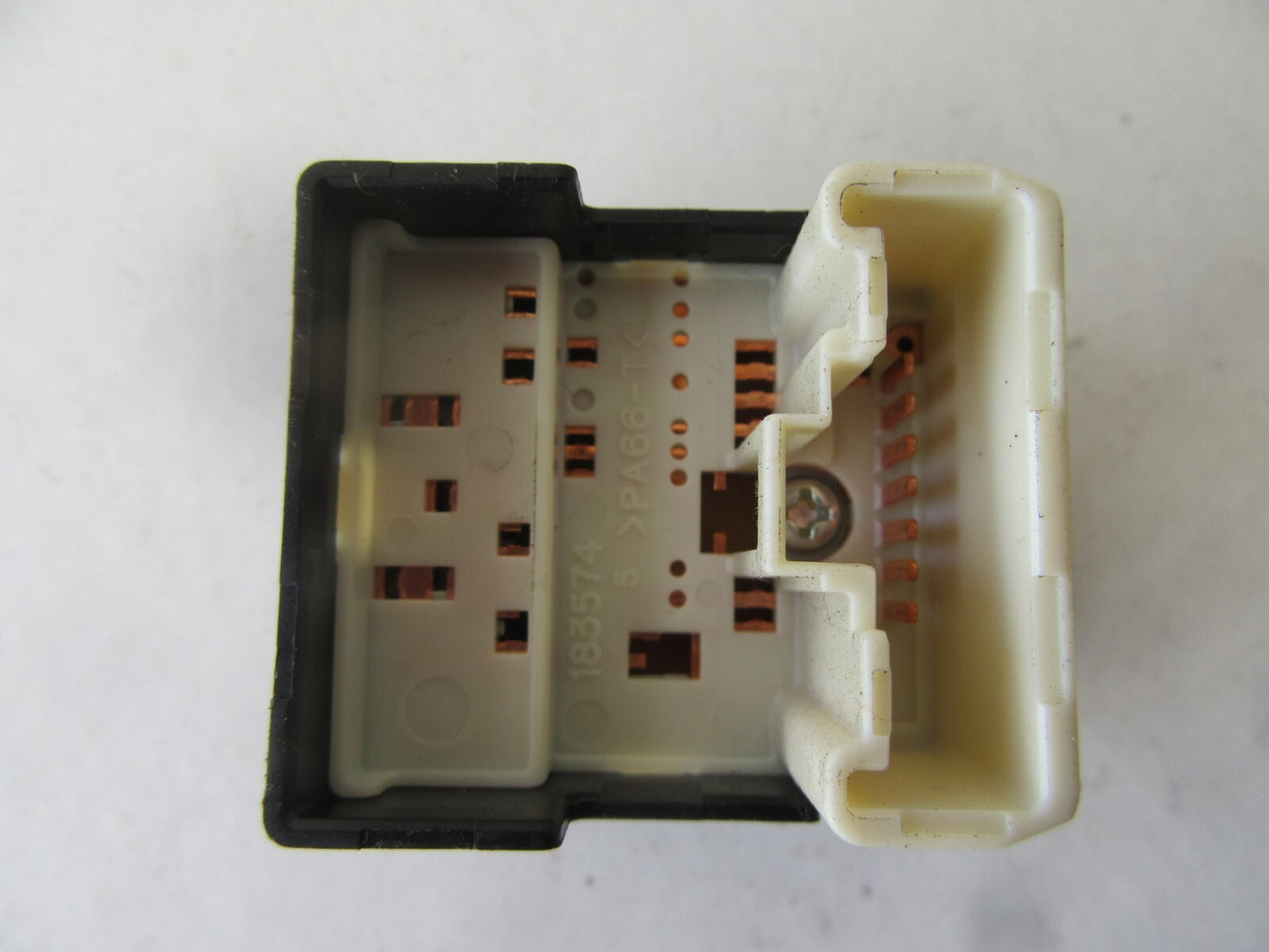 DAIHATSU YRV MIRROR CONTROL SWITCH 2000-2005 HW03