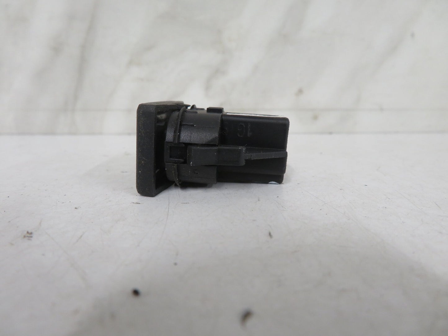 FORD MONDEO MK3 REAR WINDOW SWITCH 1S7T-14529-AB 2000-2006 1639-12