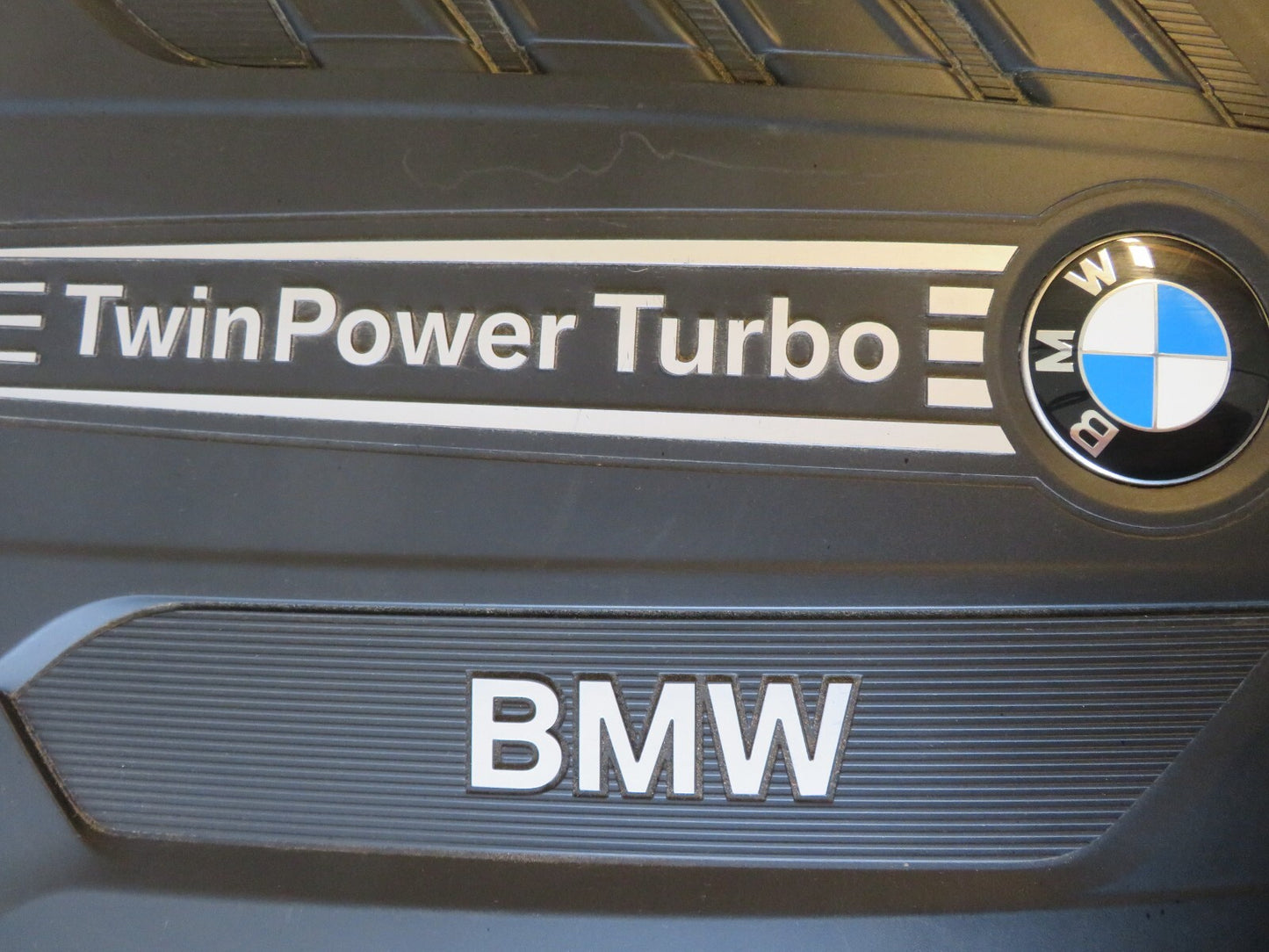 BMW 1 SERIES F20 116D ENGINE COVER 2012-2018