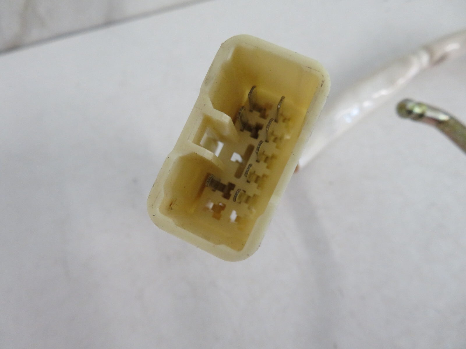 TOYOTA COROLLA NSF DOOR LOCK CATCH 2000-2006 MIXA1157-10