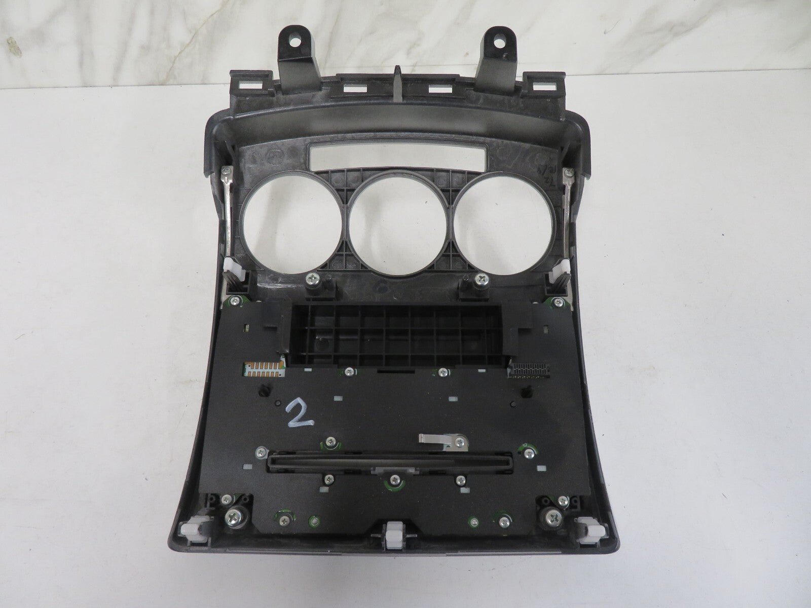 MAZDA 5 RADIO CD HEAD UNIT CC6079EG0 FASCIA TRIM 2006-2010 1511-2