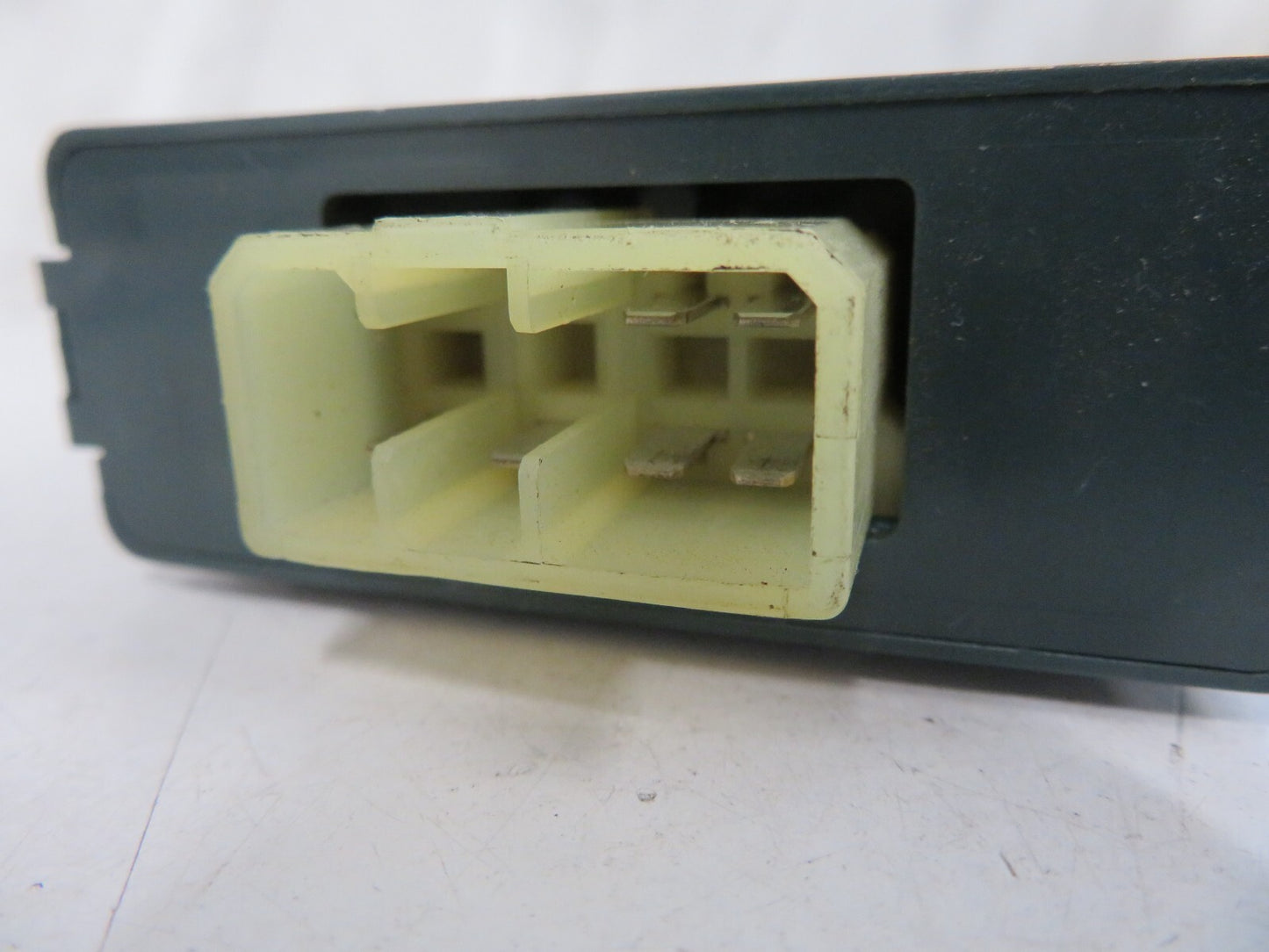 TOYOTA TRANSMISSION CONTROL ECU MODULE 89530-17190 REFMR2-AM1206-32