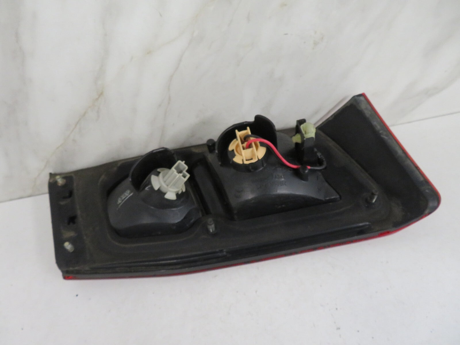 MITSUBISHI GALANT OS REAR TAIL LIGHT 226-87201 1996-2004 MIX-1710-4