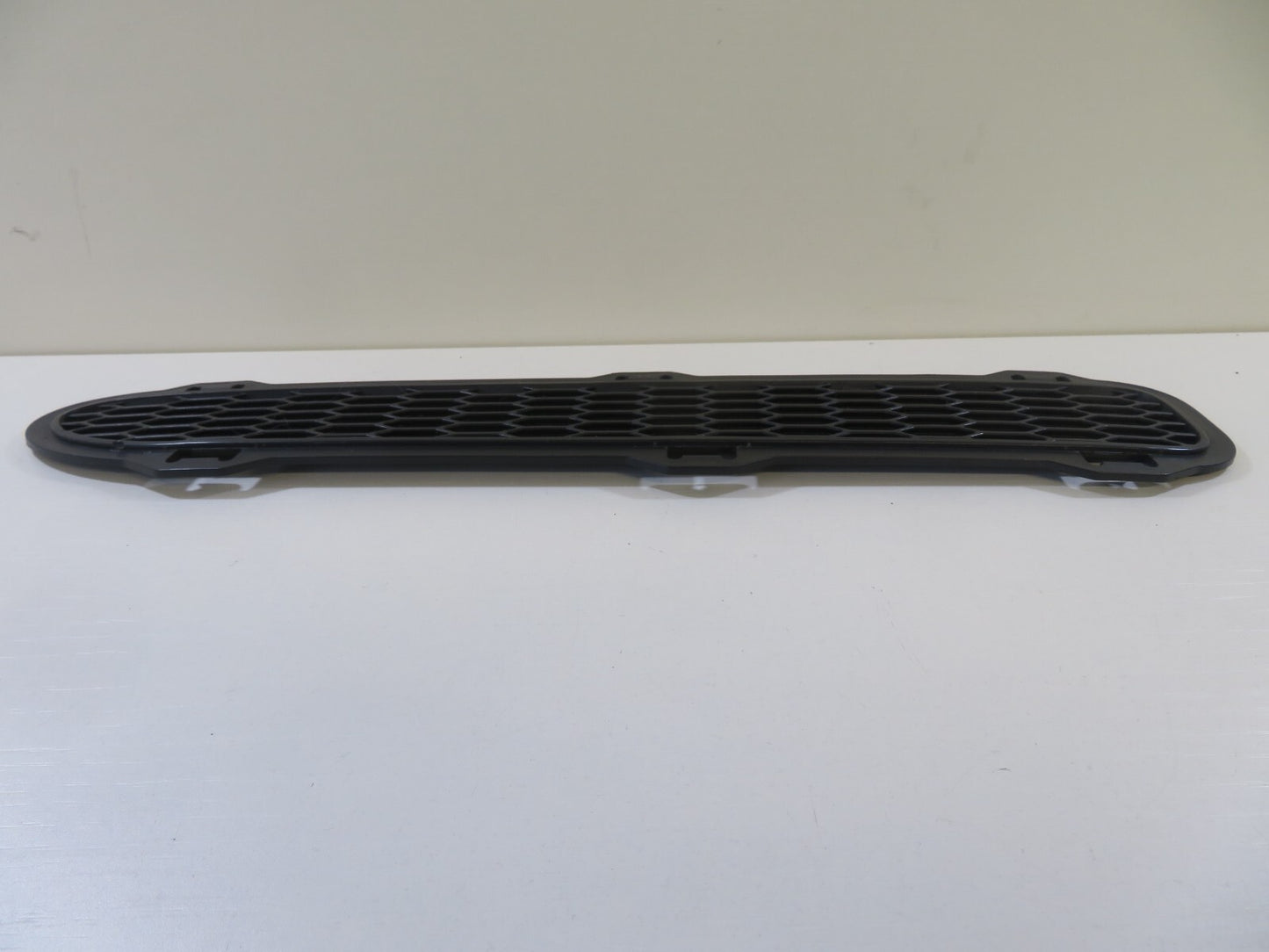 BMW MINI COOPER R50 R53 REAR BUMPER GRILL TRIM 7068398 2004-2006 1927-16