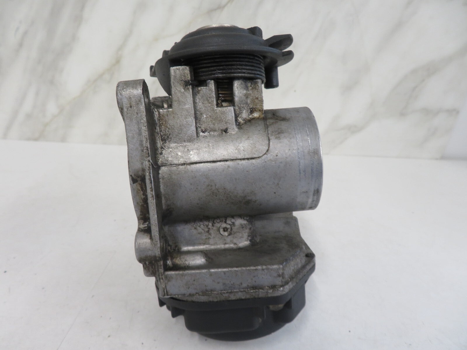 VOLKSWAGEN POLO 1.4 THROTTLE BODY 030133064F 1994-1999 VWMIX1642-4