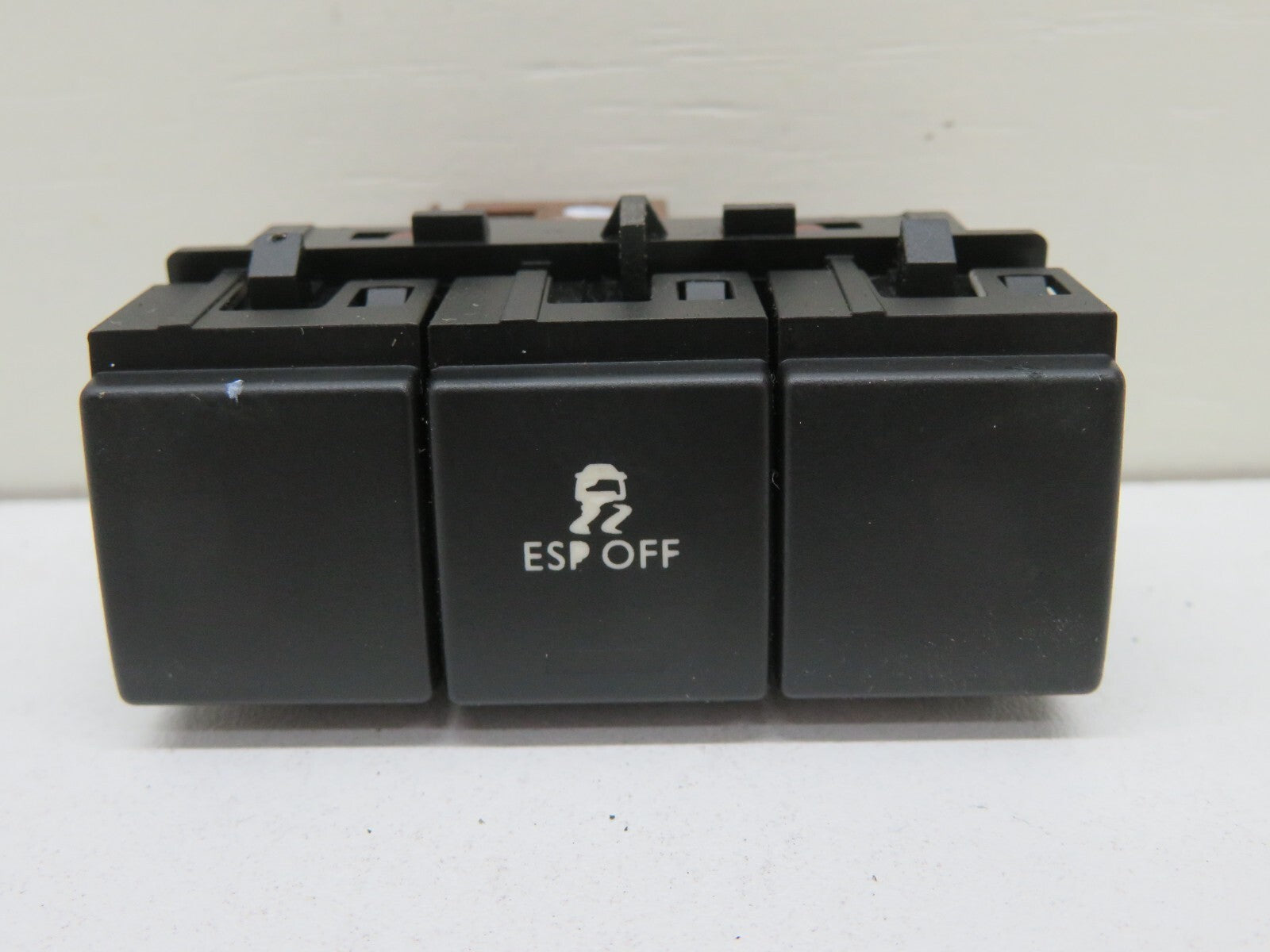 PEUGEOT 3008 ESP TRACTION SWITCH 96656492XT 2008-2016 1338-11