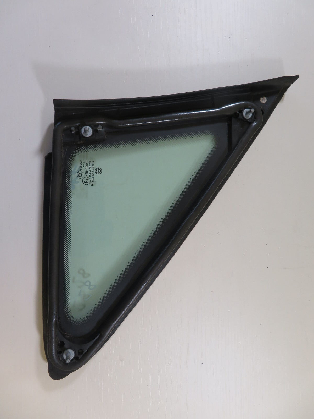 VOLKSWAGEN VW TOURAN NSF PASSENGER QUARTER GLASS 2003-2009 1701-28