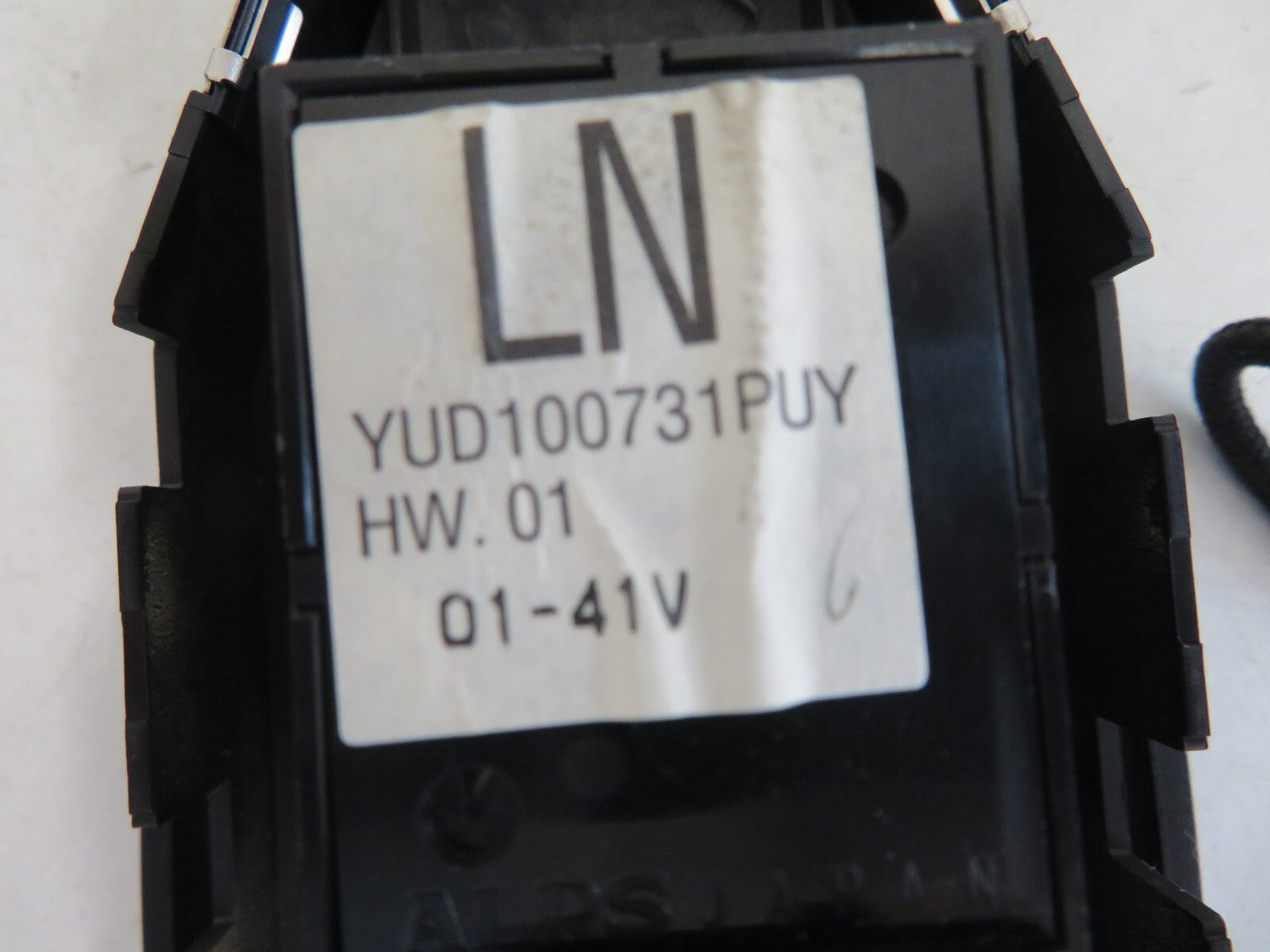 ROVER 75 WINDOW SWITCH YUD100731 1999-2005 MIXA1540-12