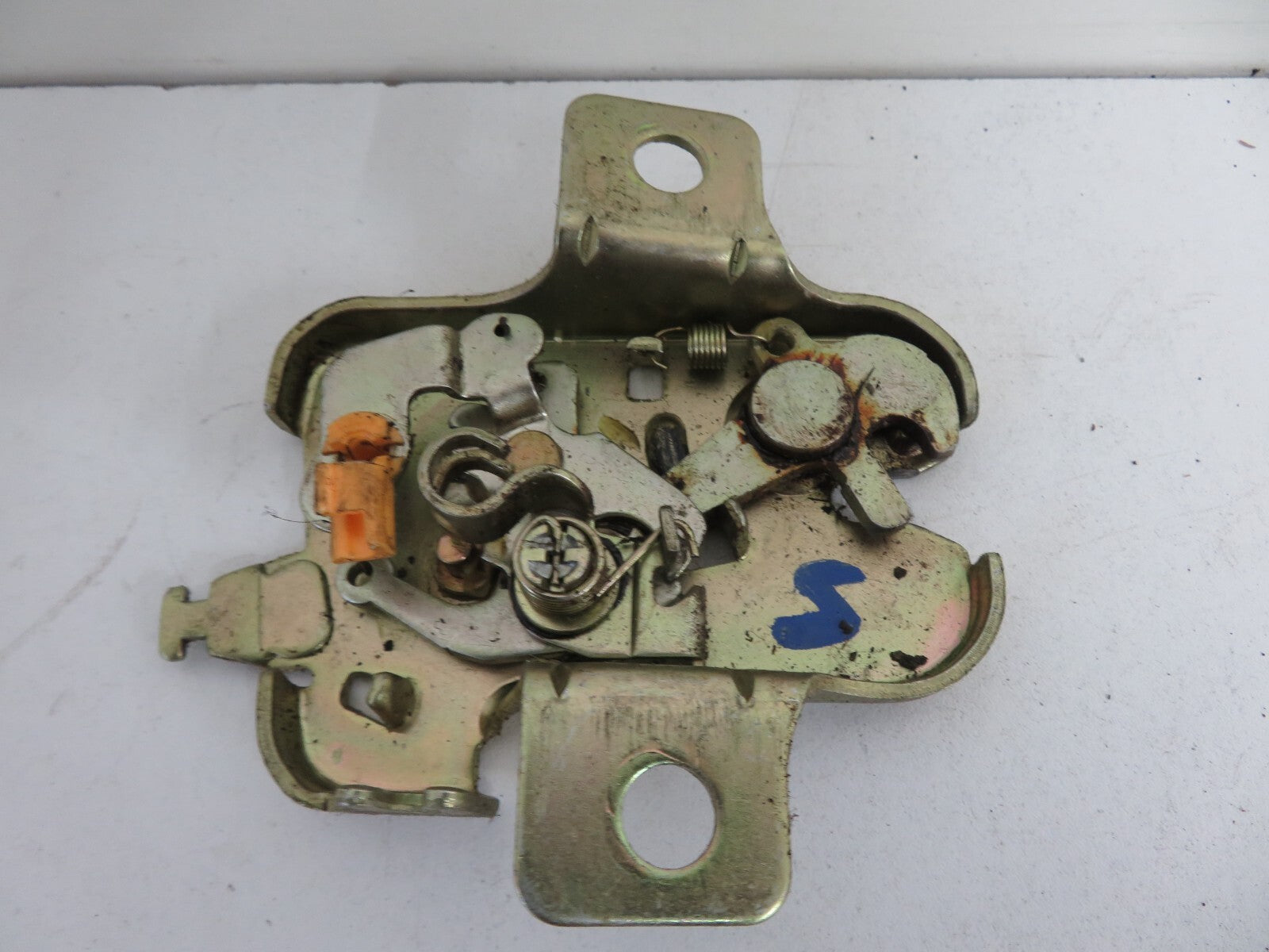 MAZDA MX5 MK1 BOOT LOCK CATCH 1989-1998 #2100-5