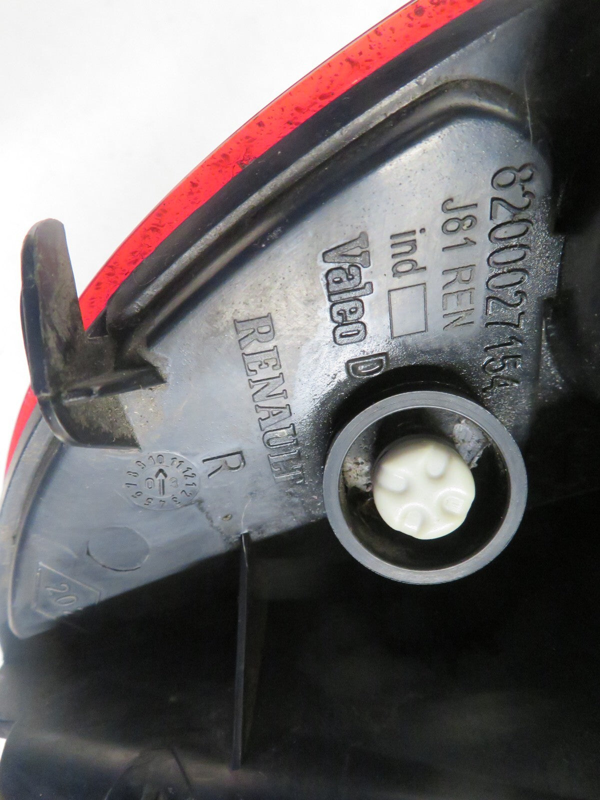 RENAULT ESPACE REAR DRIVER SIDE BUMPER LIGHT 8200027154 2002-2013 MISC1616-14