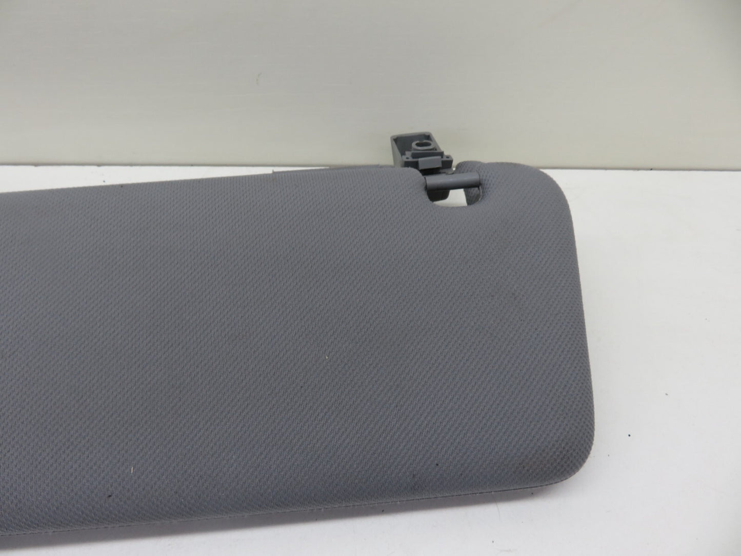 PORSCHE CAYENNE 955 OS DRIVER SUNVISOR GREY  2003-2006 1634-1