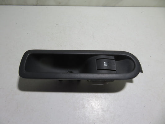 RENAULT SCENIC MK2 NSR WINDOW SWITCH 156013870 2004-2008 MIX1630-12