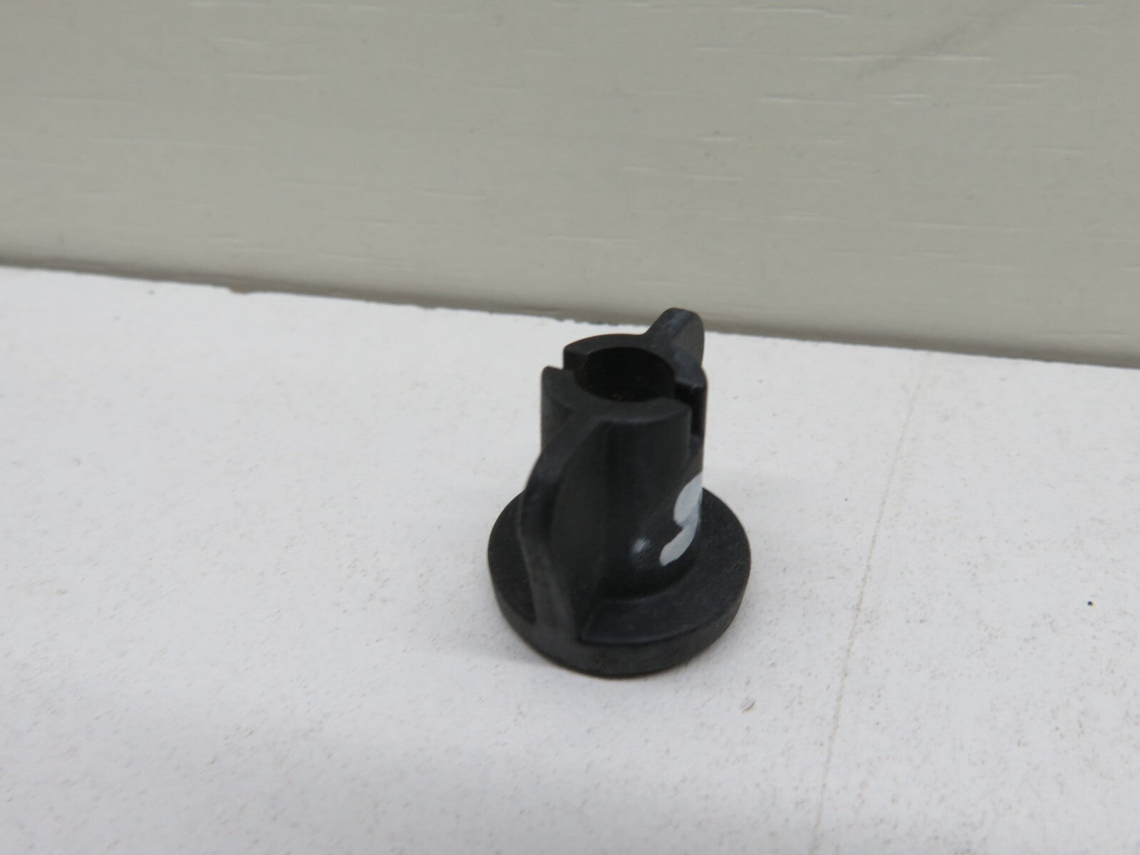 FORD SMAX REAR INNER LIGHT FIXING 2006-2014 1802-35