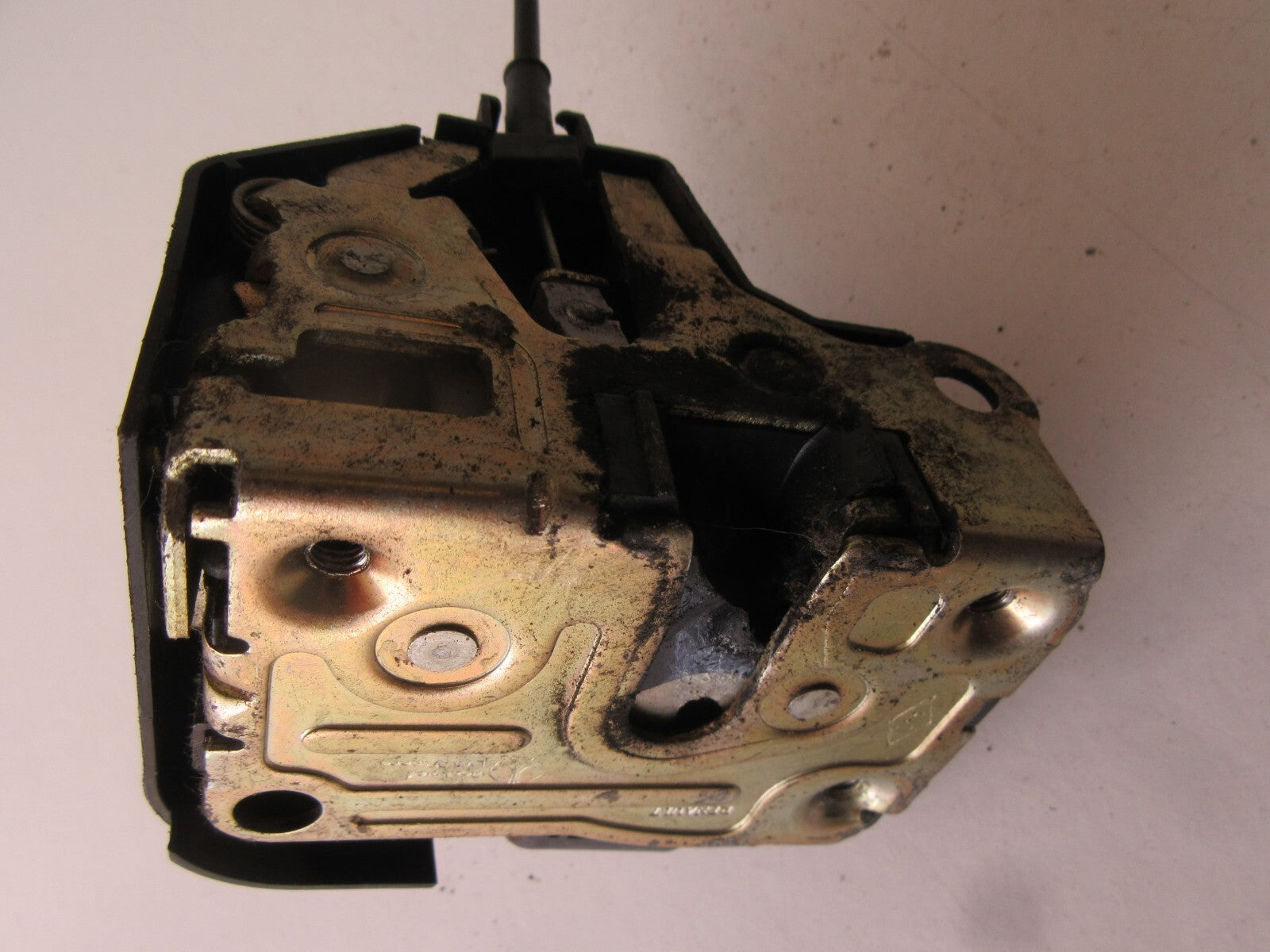 RENAULT SCENIC MK1 NSF DOOR LOCK CATCH 1999-2003 AMS1418-2