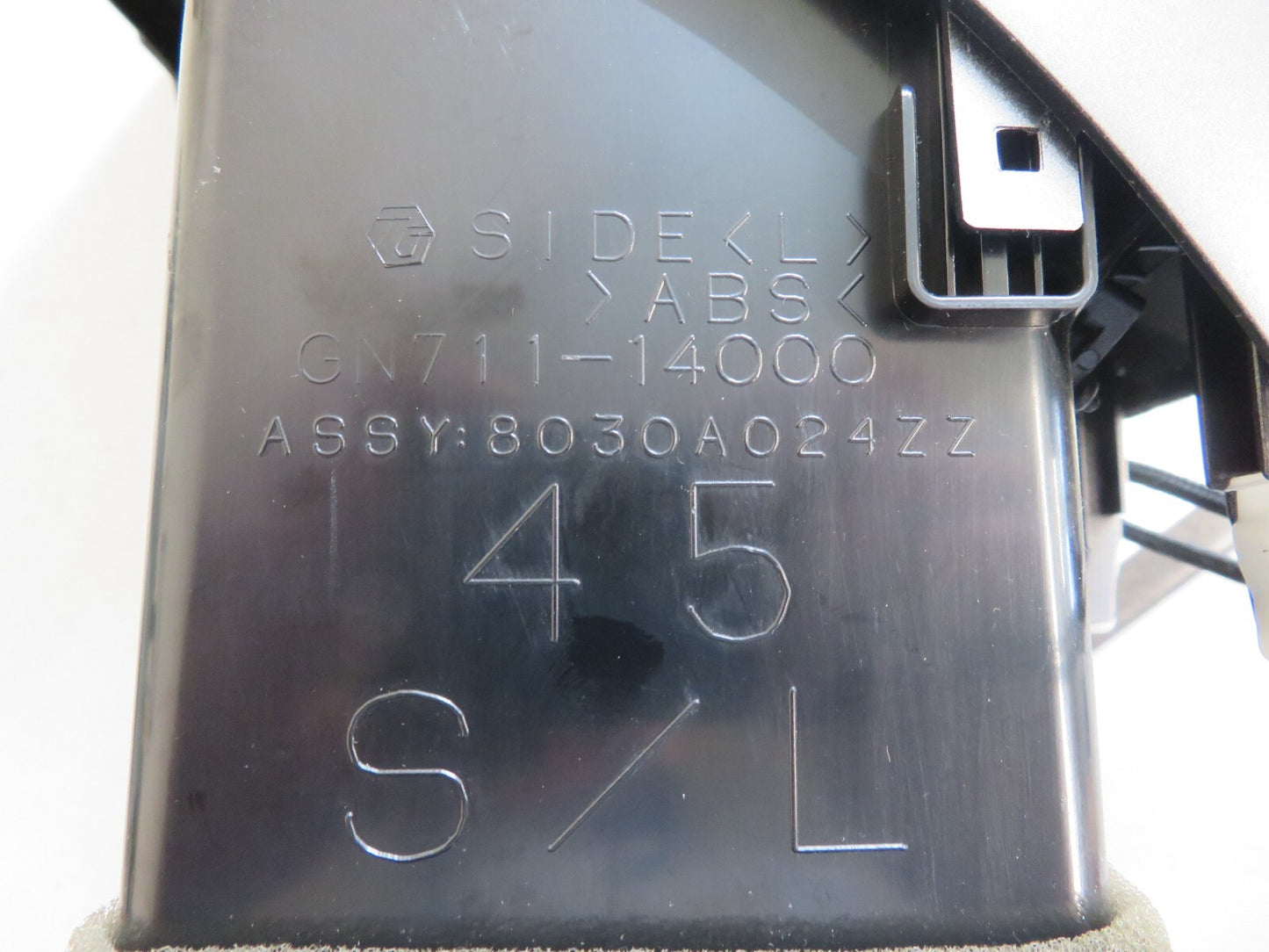 PEUGEOT 4007 NS PASSENGER SIDE DASHBOARD AIR VENT 2007-2012 1452-5