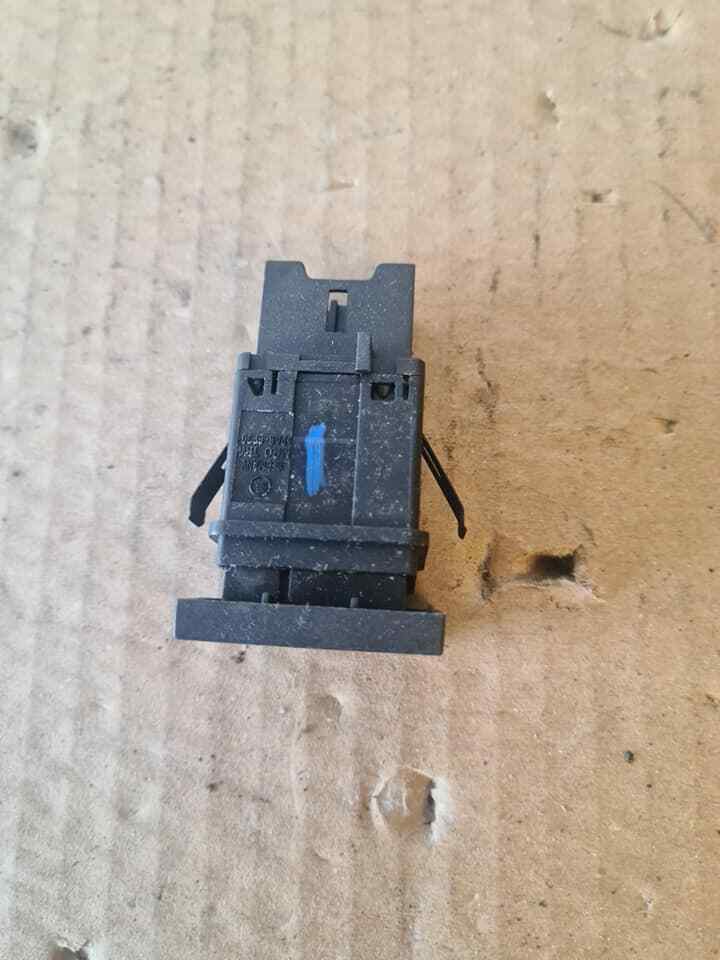 SKODA FABIA REAR WINDOW DEMISTER SWITCH 1999-2006