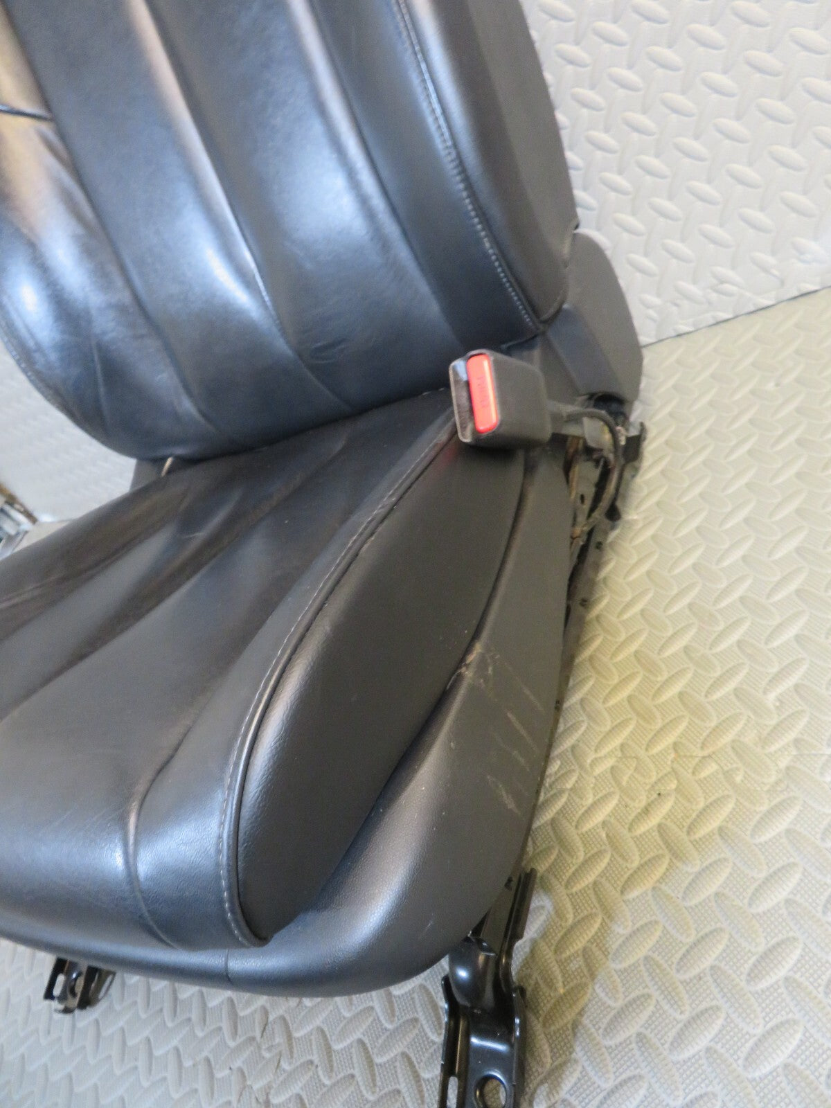 MAZDA CX7 OSF DRIVER FRONT LEATHER SEAT 2009-2012