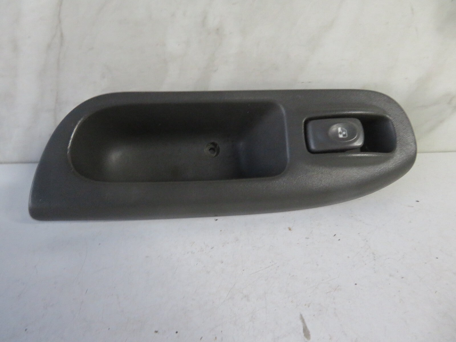 RENAULT SCENIC MK1 NS PASSENGER WINDOW SWITCH 7700431172 1999-2003 MIX1630-9