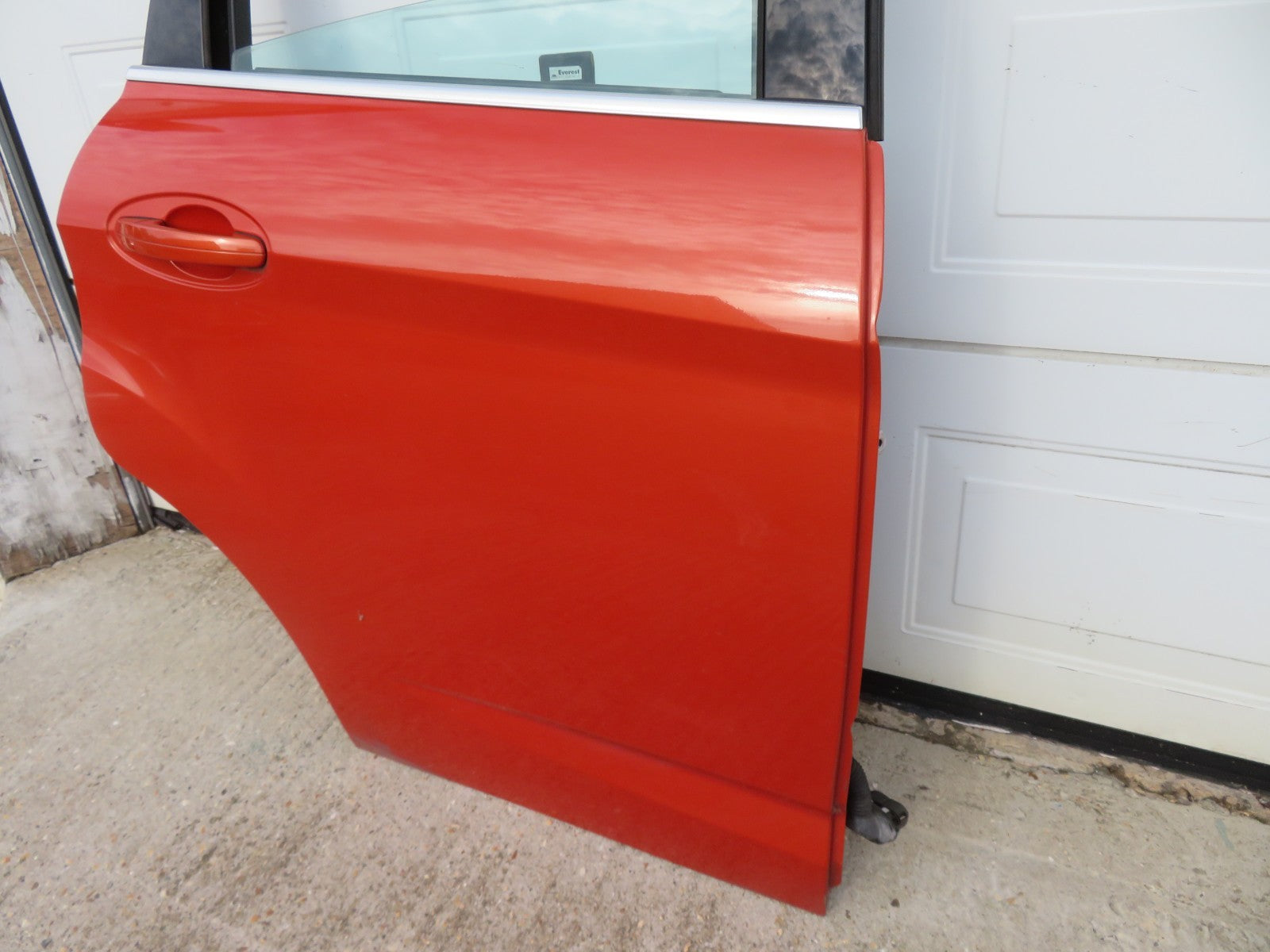 FORD CMAX C MAX OSR DRIVER REAR DOOR IN ORANGE 2010-2015 (SEE PHOTOS)