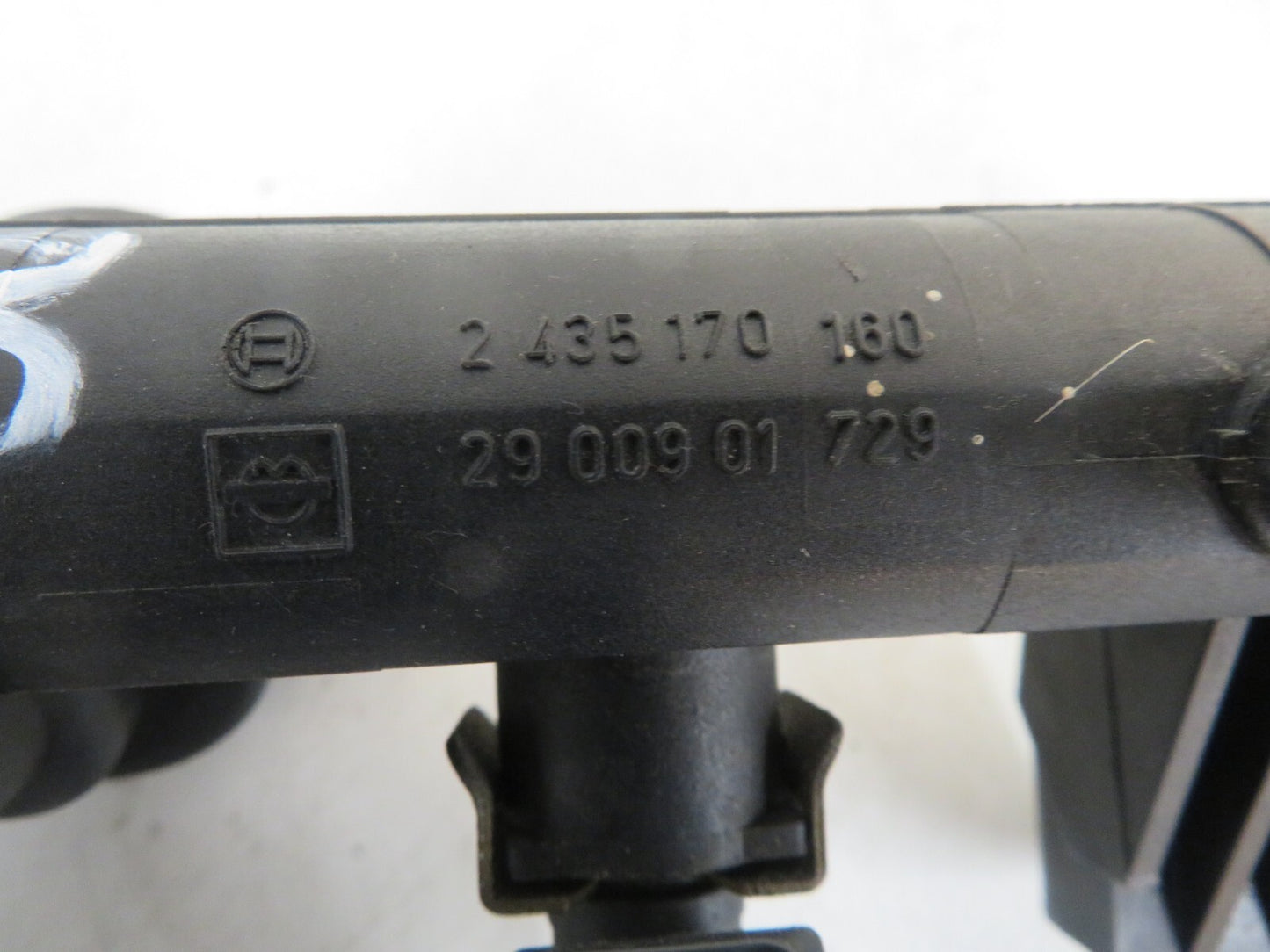 VOLKSWAGEN VW POLO 6N2 FUEL RAIL INJECTORS 030133319AA VAGMIX1512-8