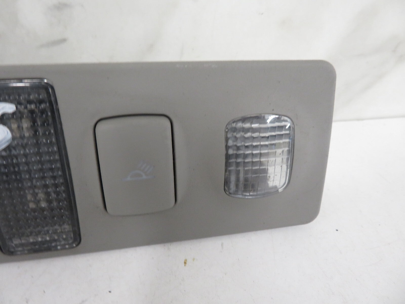 AUDI A8 D2 INTERIOR ROOF LIGHT 4B0947111 1998-2002 A1652-5