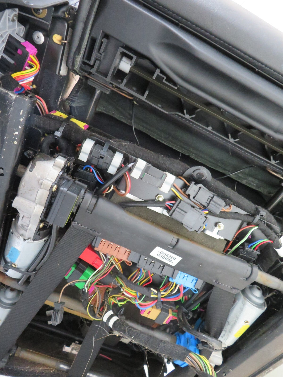 AUDI A8 D2 LEATHER RECARO DRIVER FRONT SEAT  1998-2002