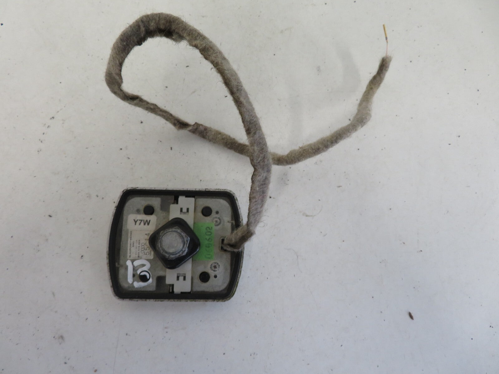 AUDI A8 D2 GPS AERIAL ANTENNA 4D0919889 1998-2002 A1636-13