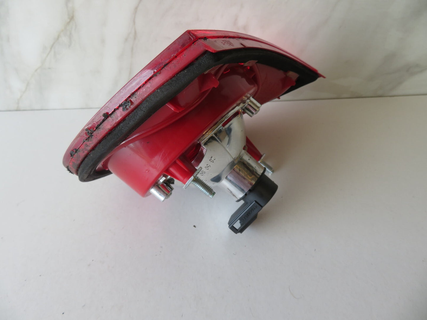 VOLKSWAGEN VW GOLF MK5 OS DRIVER REAR INNER TAIL LIGHT 2004-2009 AMS1115